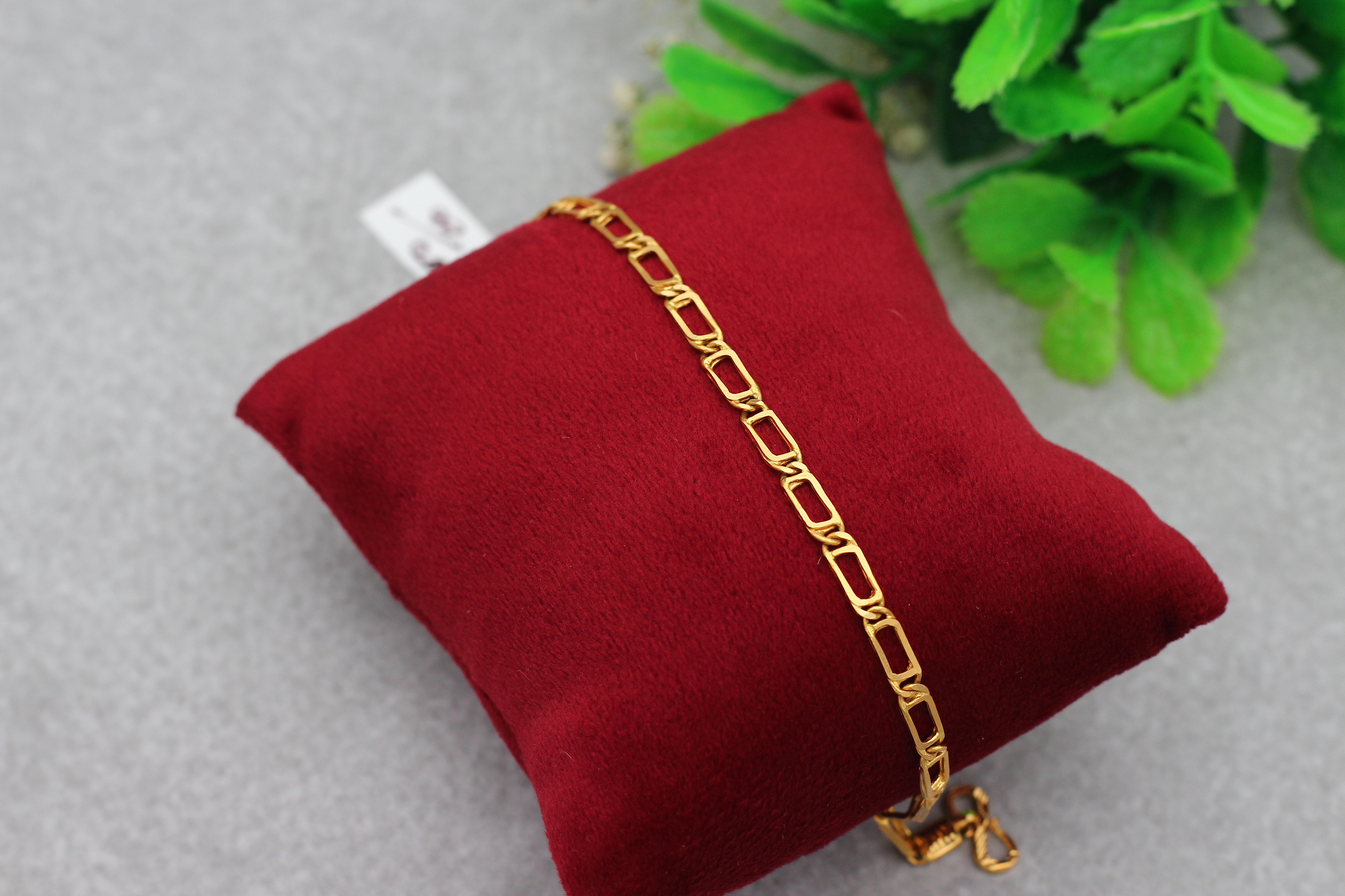 BRACELET (GOLD BRACELET)