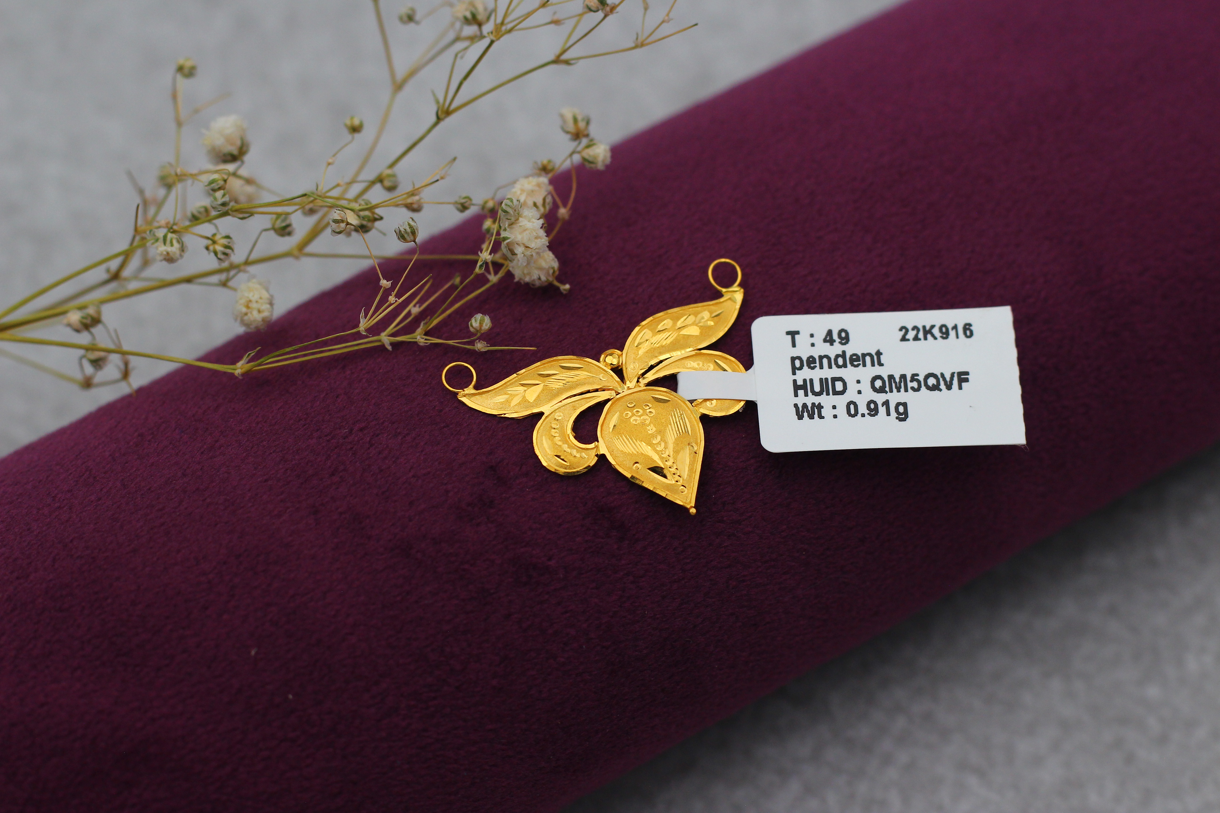 PENDANT (GOLD PENDANT)