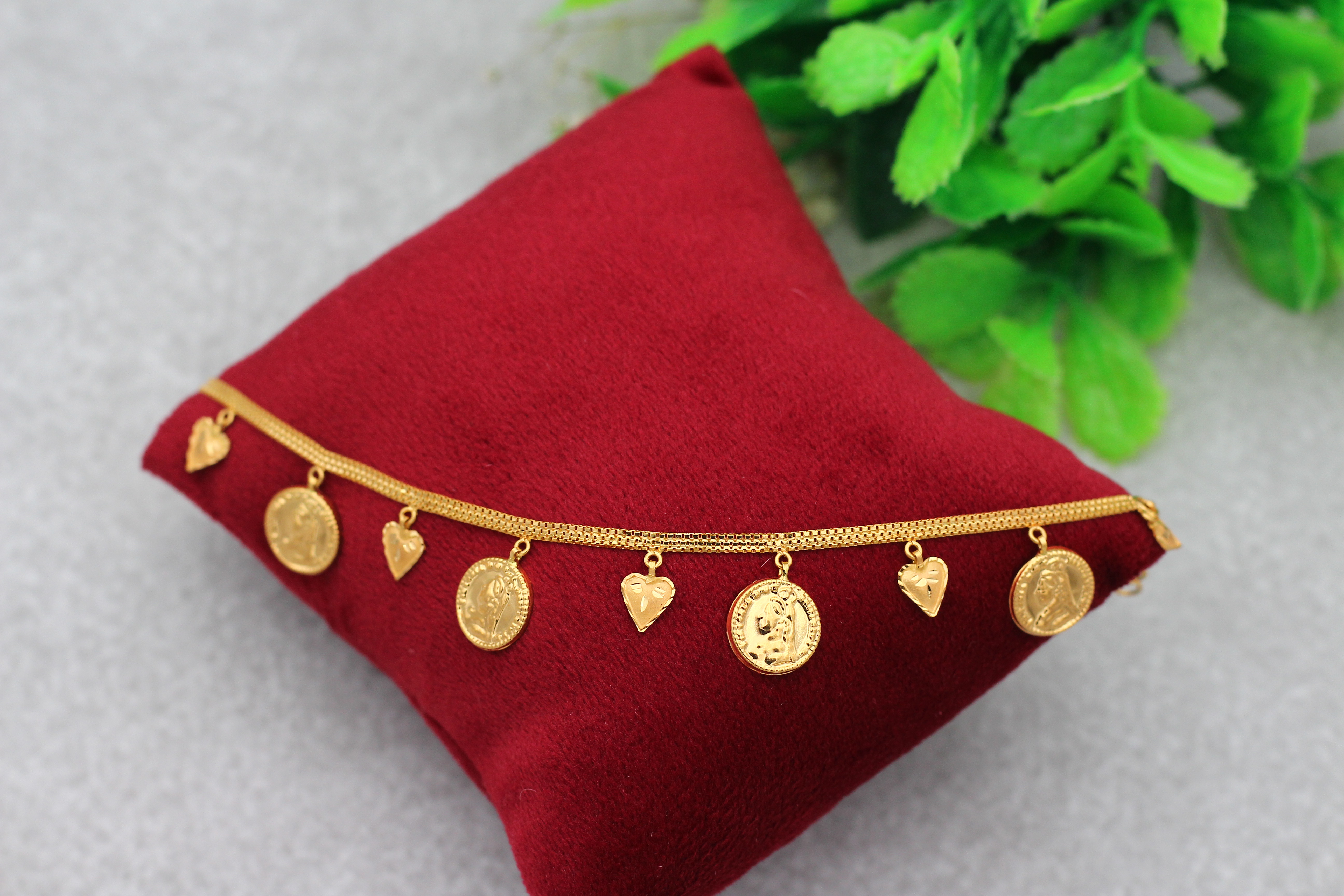 BRACELET (GOLD BRACELET)
