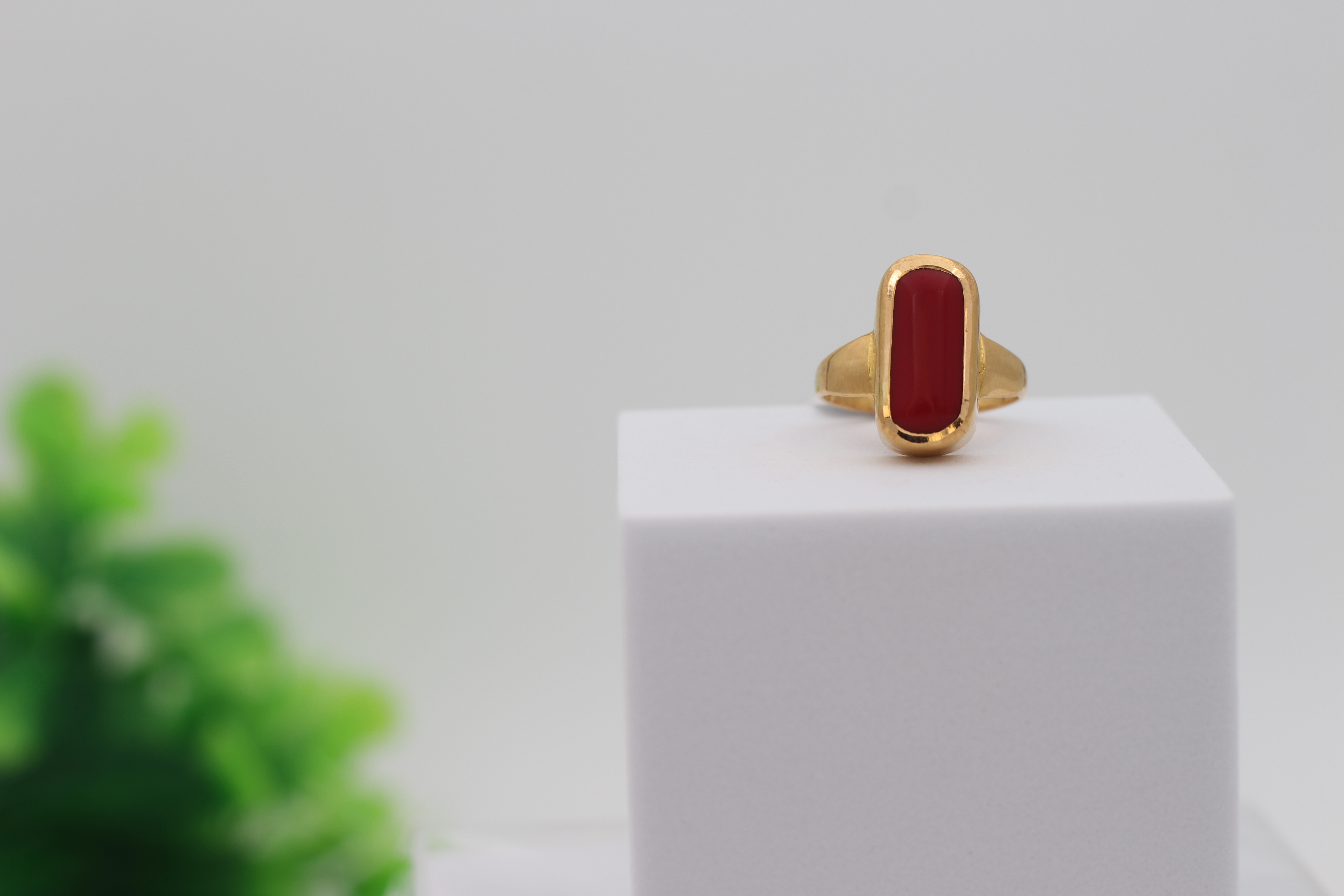 LADIES GOLD DESIGN RING