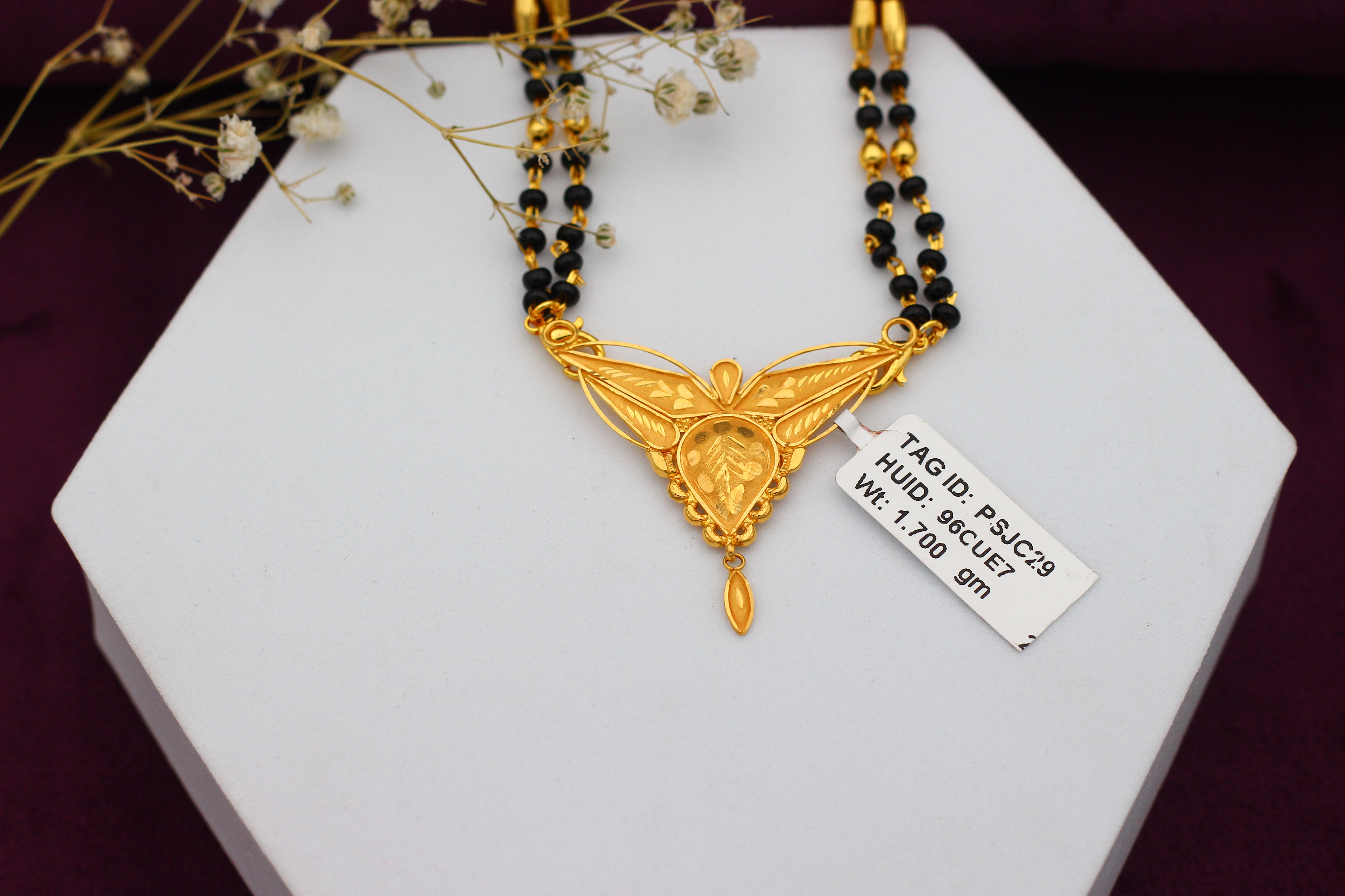 PENDANT (GOLD PENDANT)