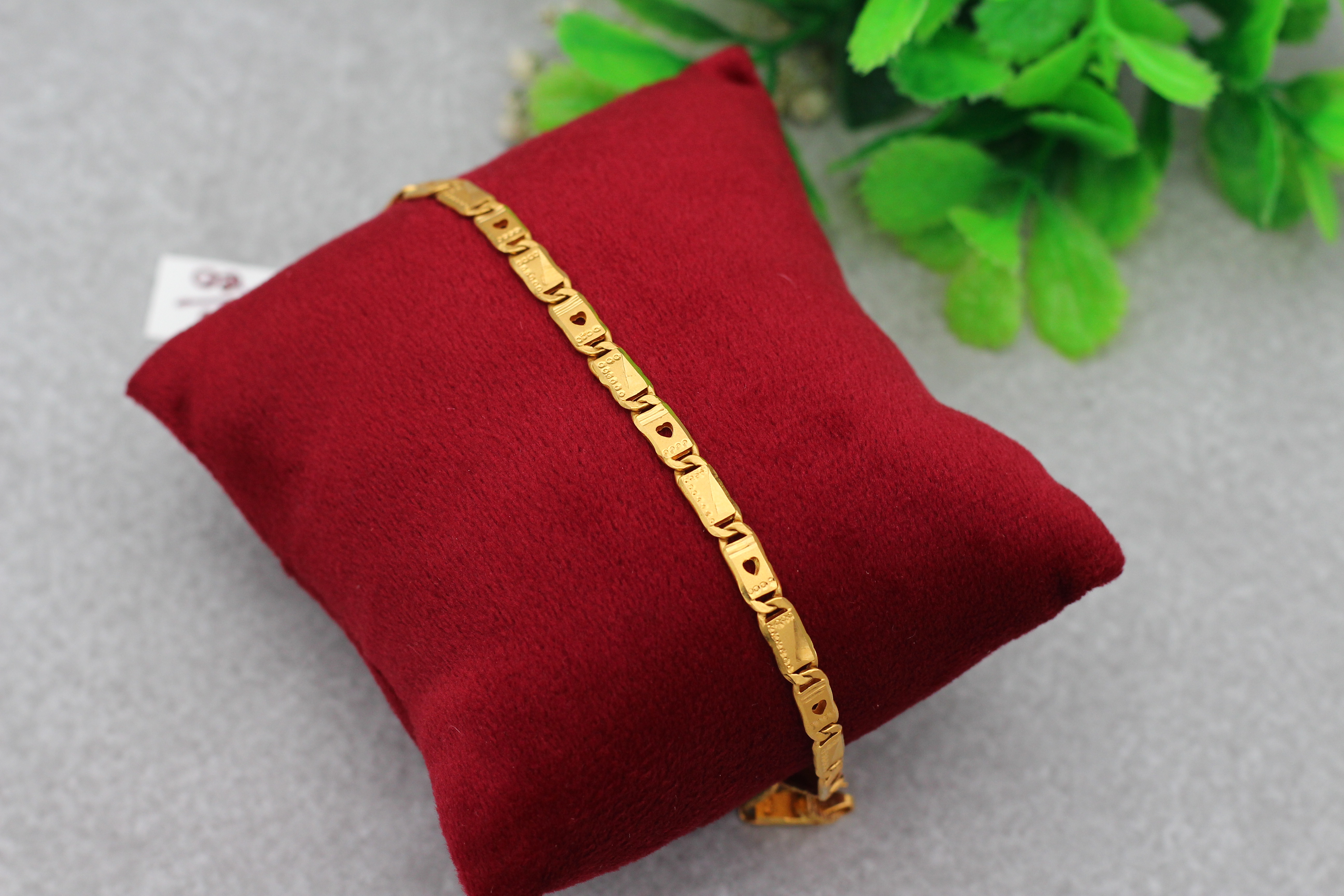 BRACELET (GOLD BRACELET)