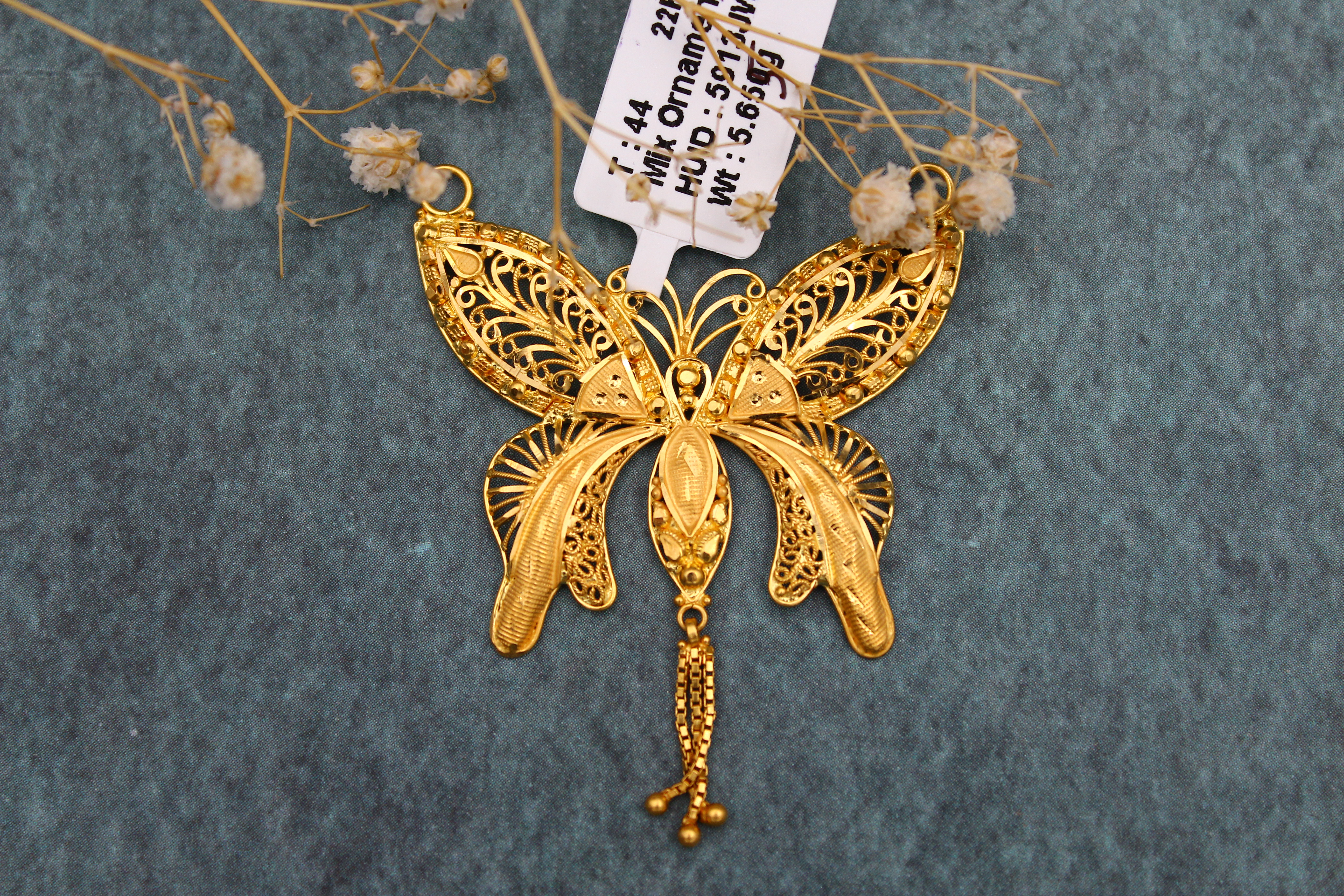 PENDANT (GOLD PENDANT)