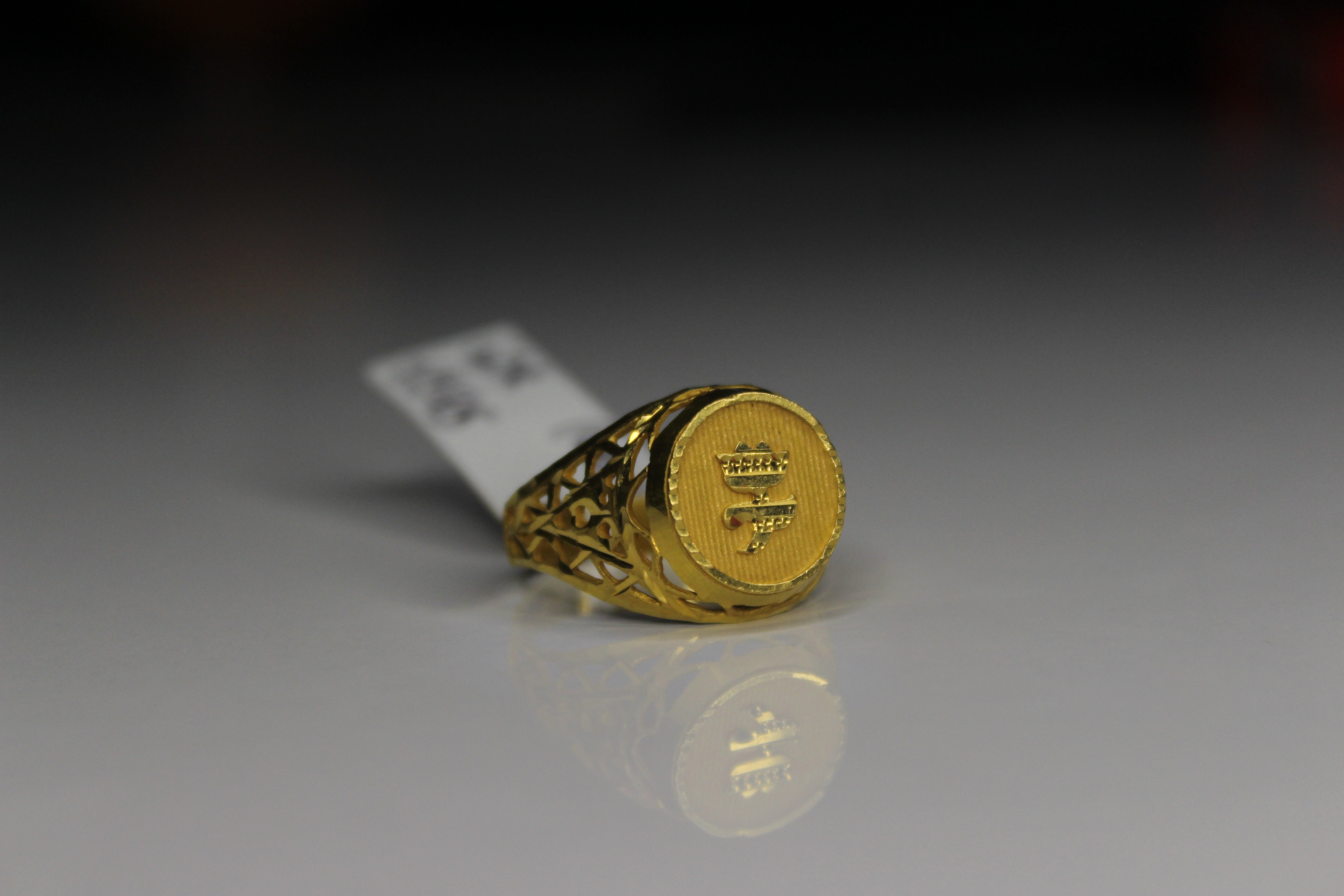 GENTS DESIGN GOLD RING 