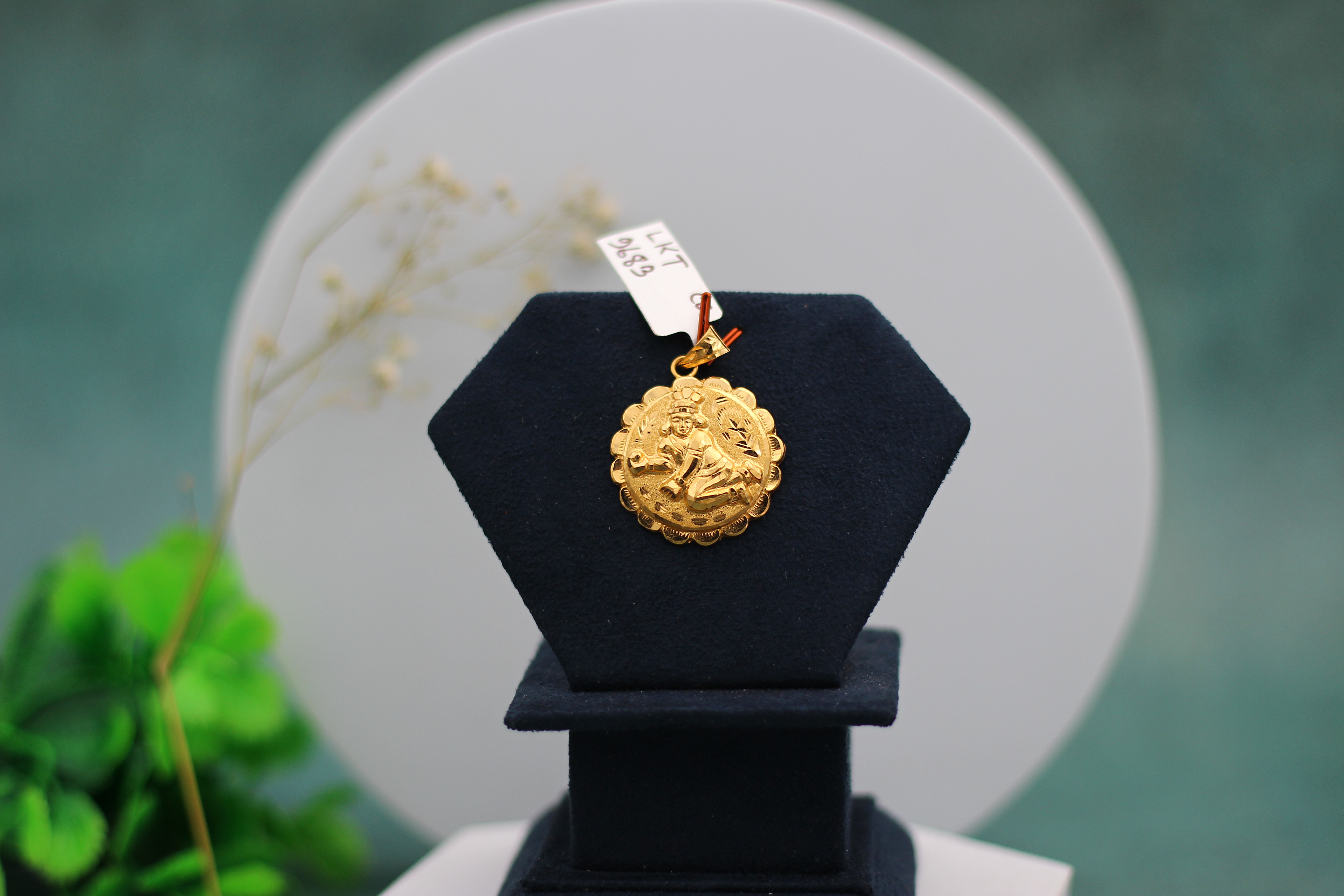 LOCKET (GOLD LOCKET)