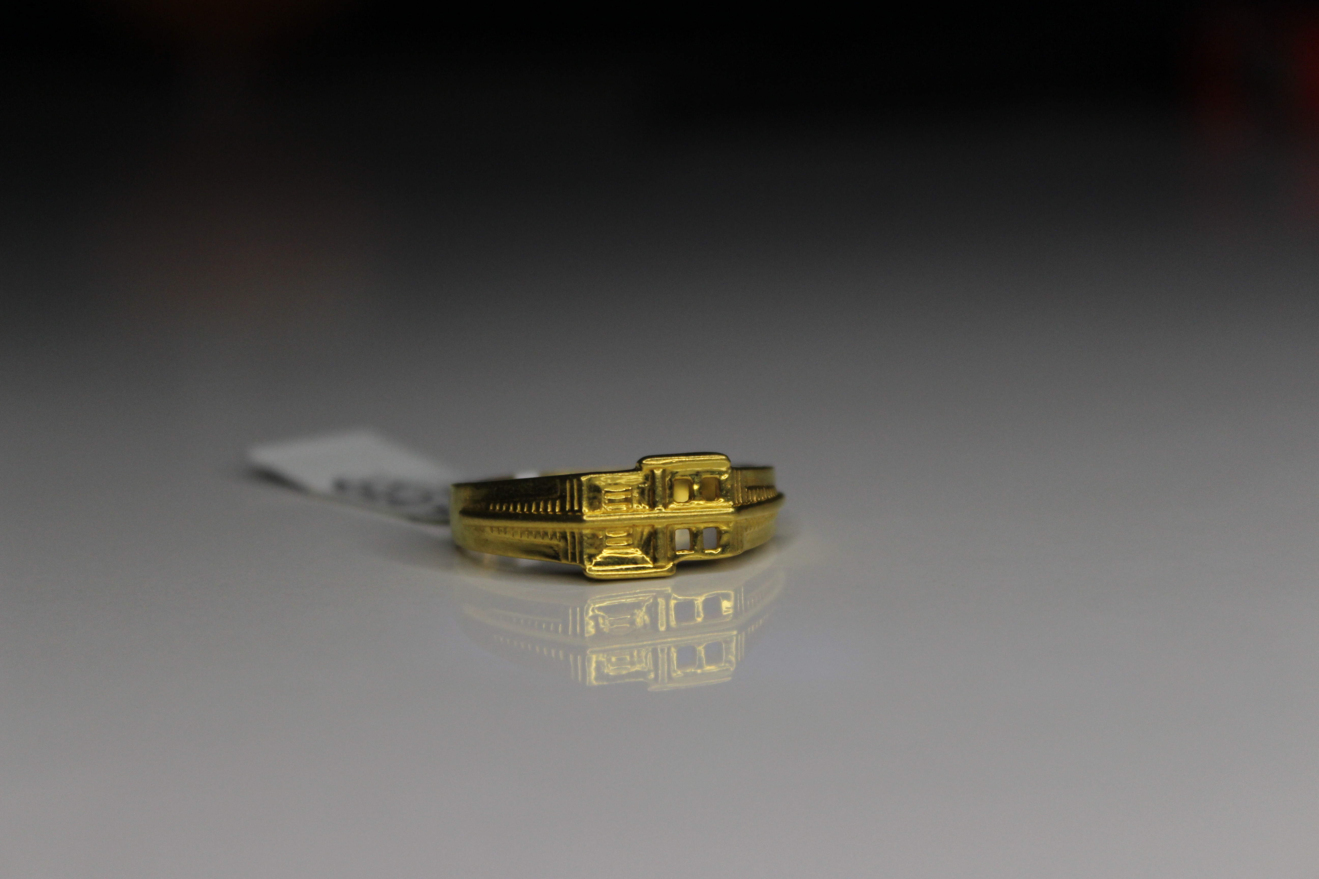 GENTS DESIGN GOLD RING 