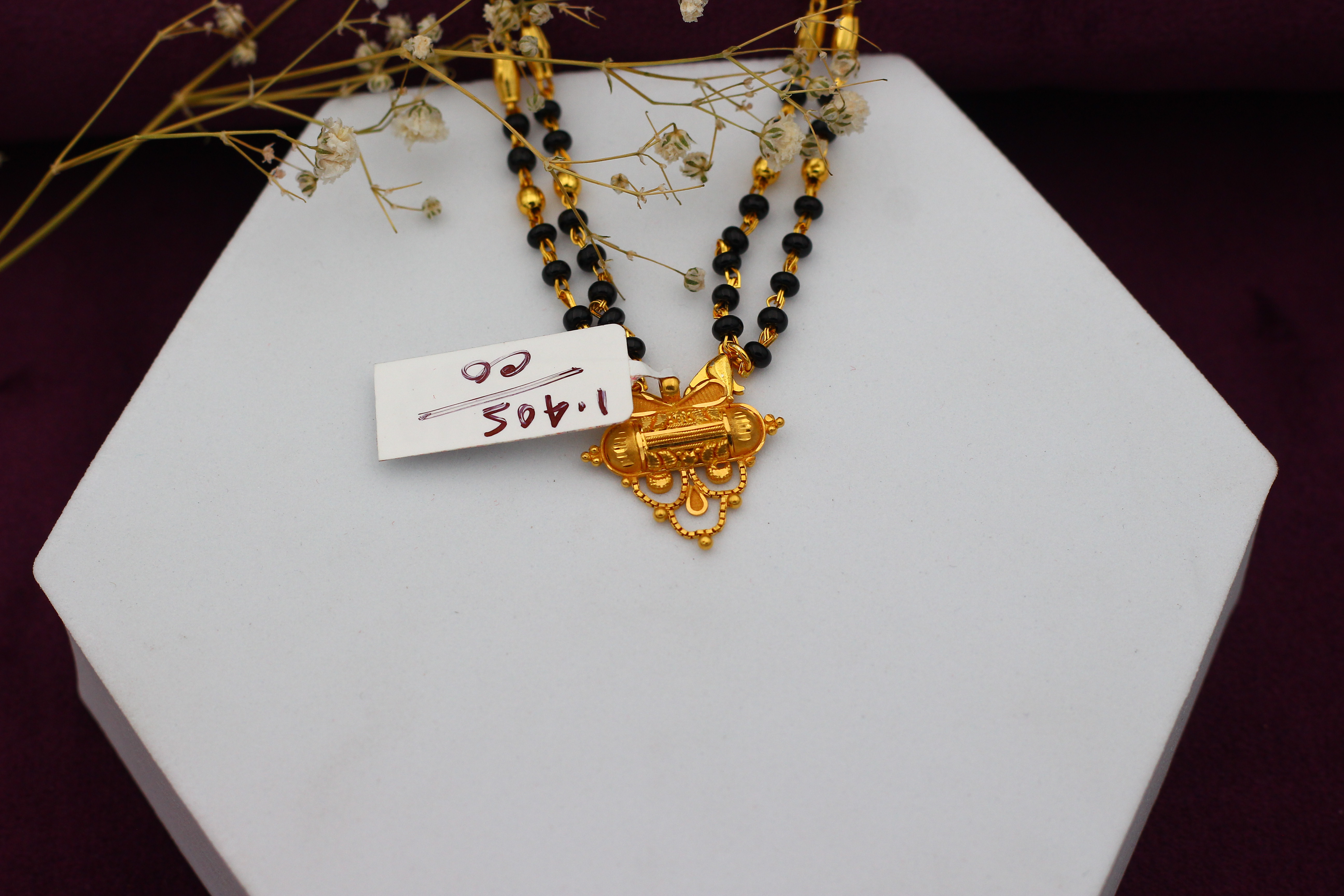 PENDANT (GOLD PENDANT)