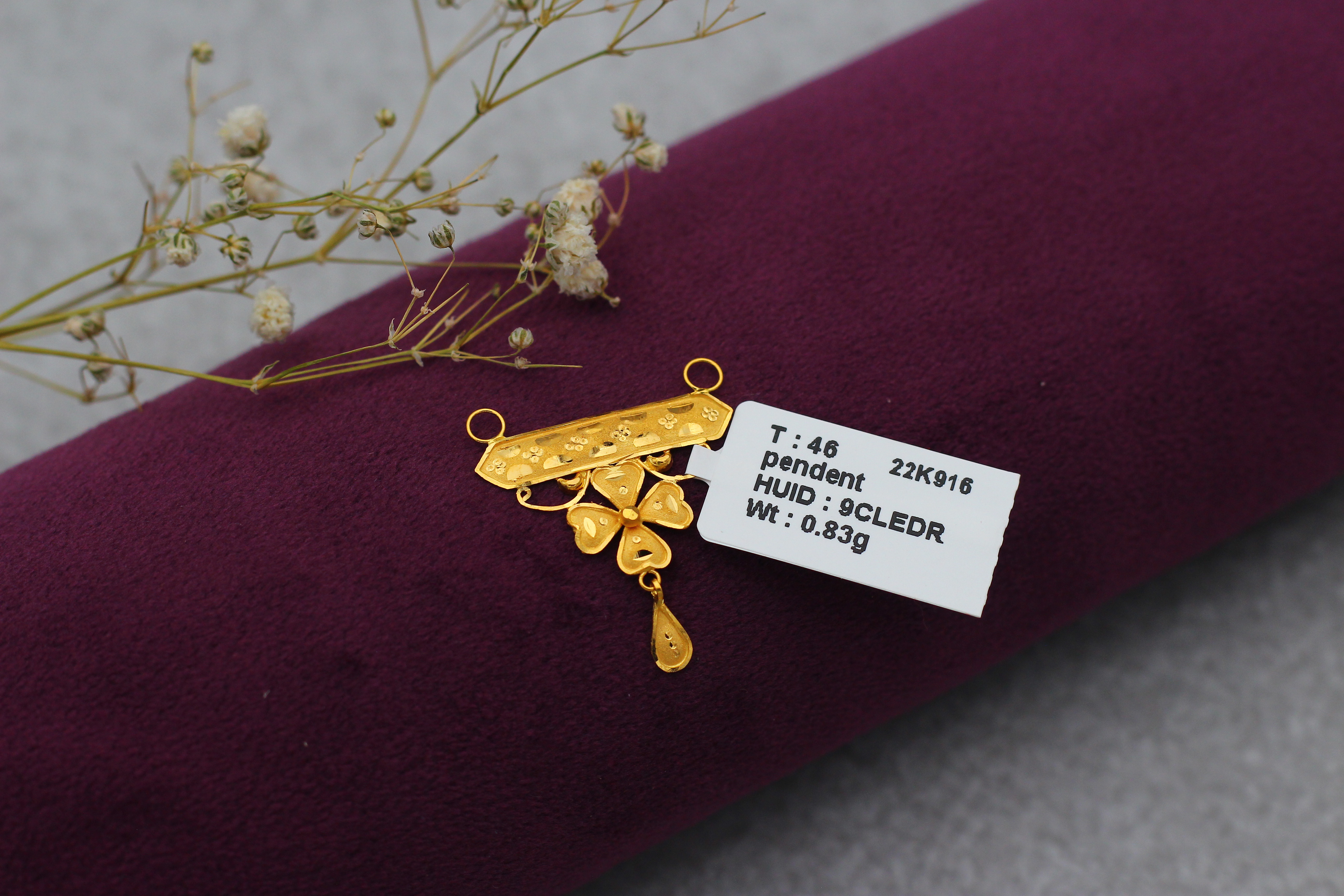 PENDANT (GOLD PENDANT)
