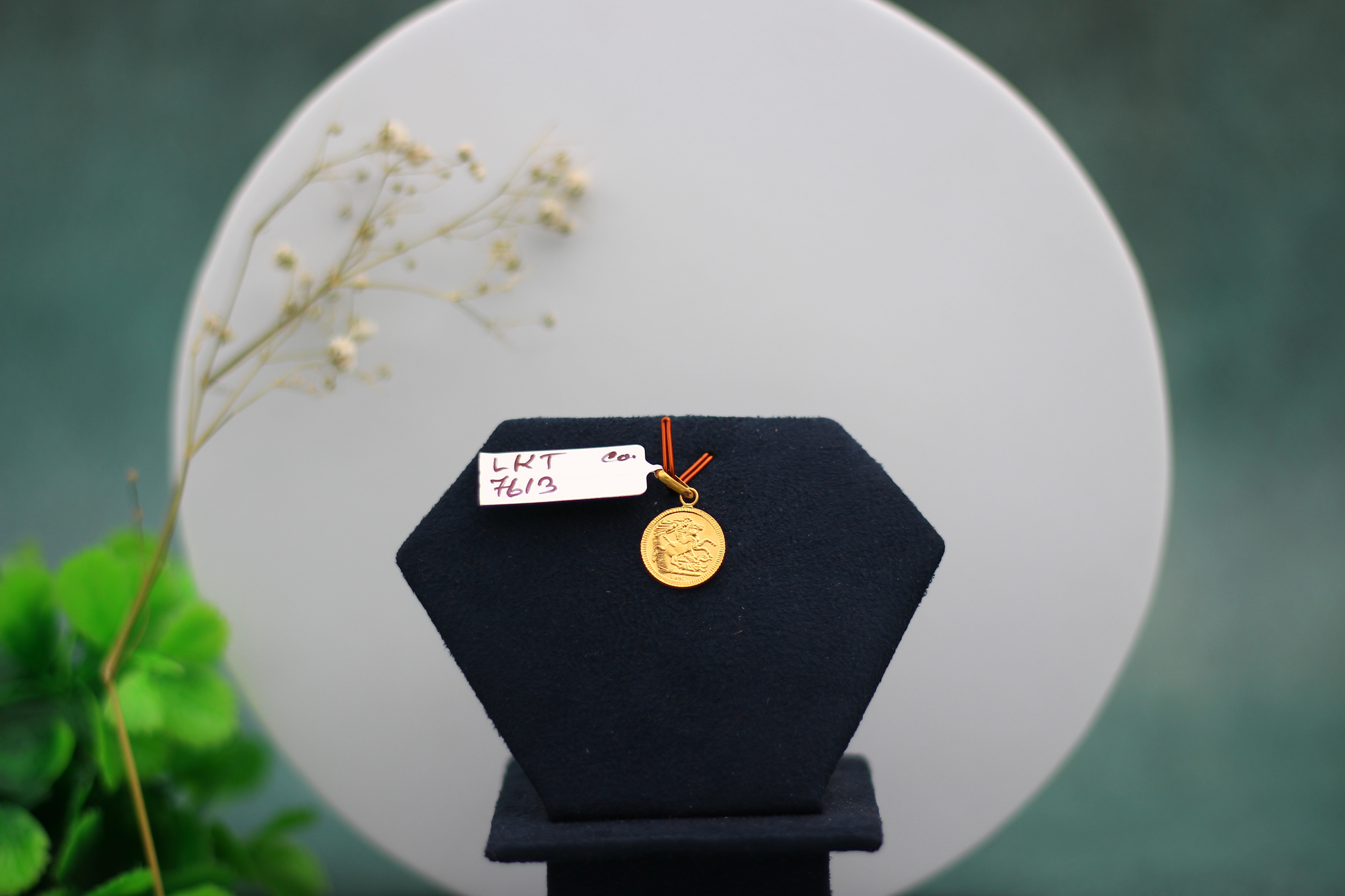 LOCKET (GOLD LOCKET)
