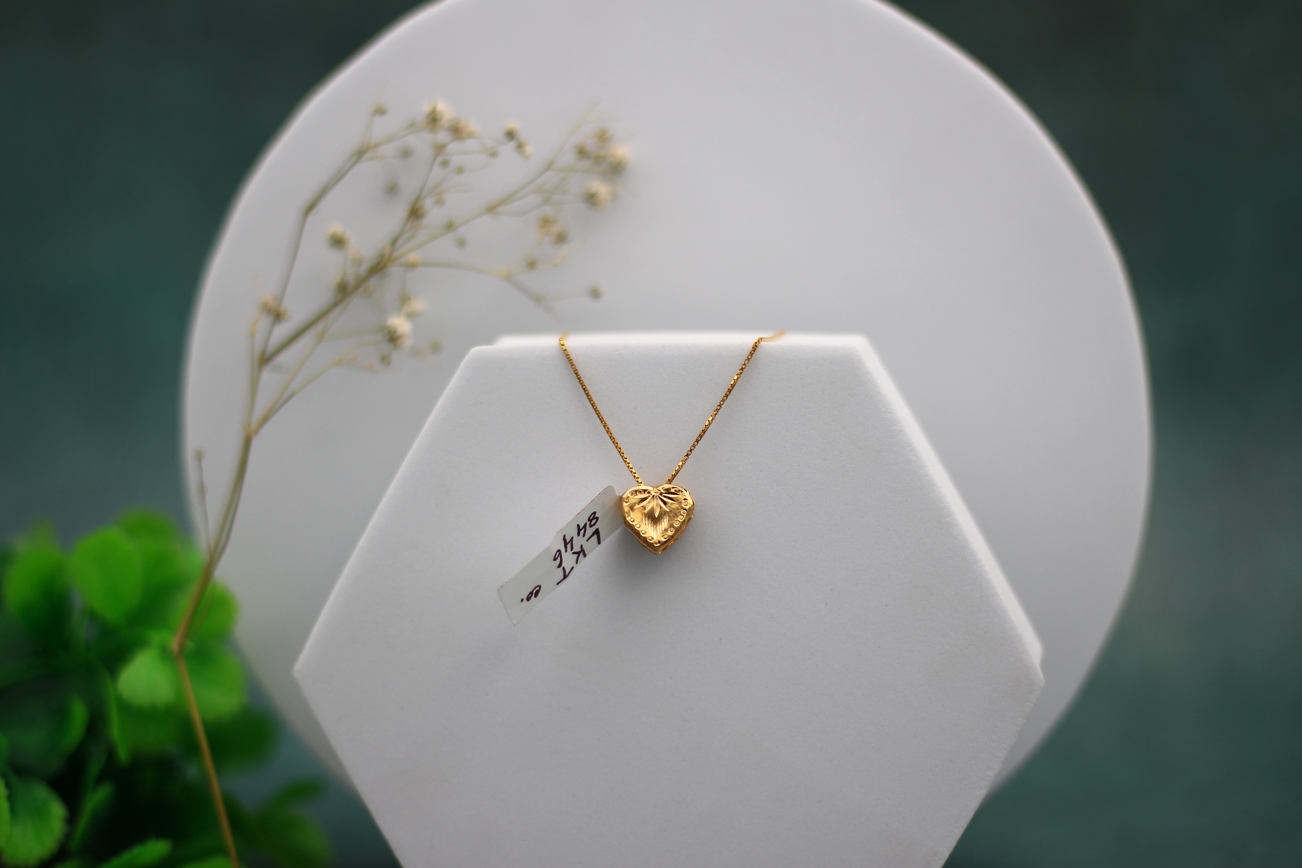LOCKET (GOLD LOCKET)