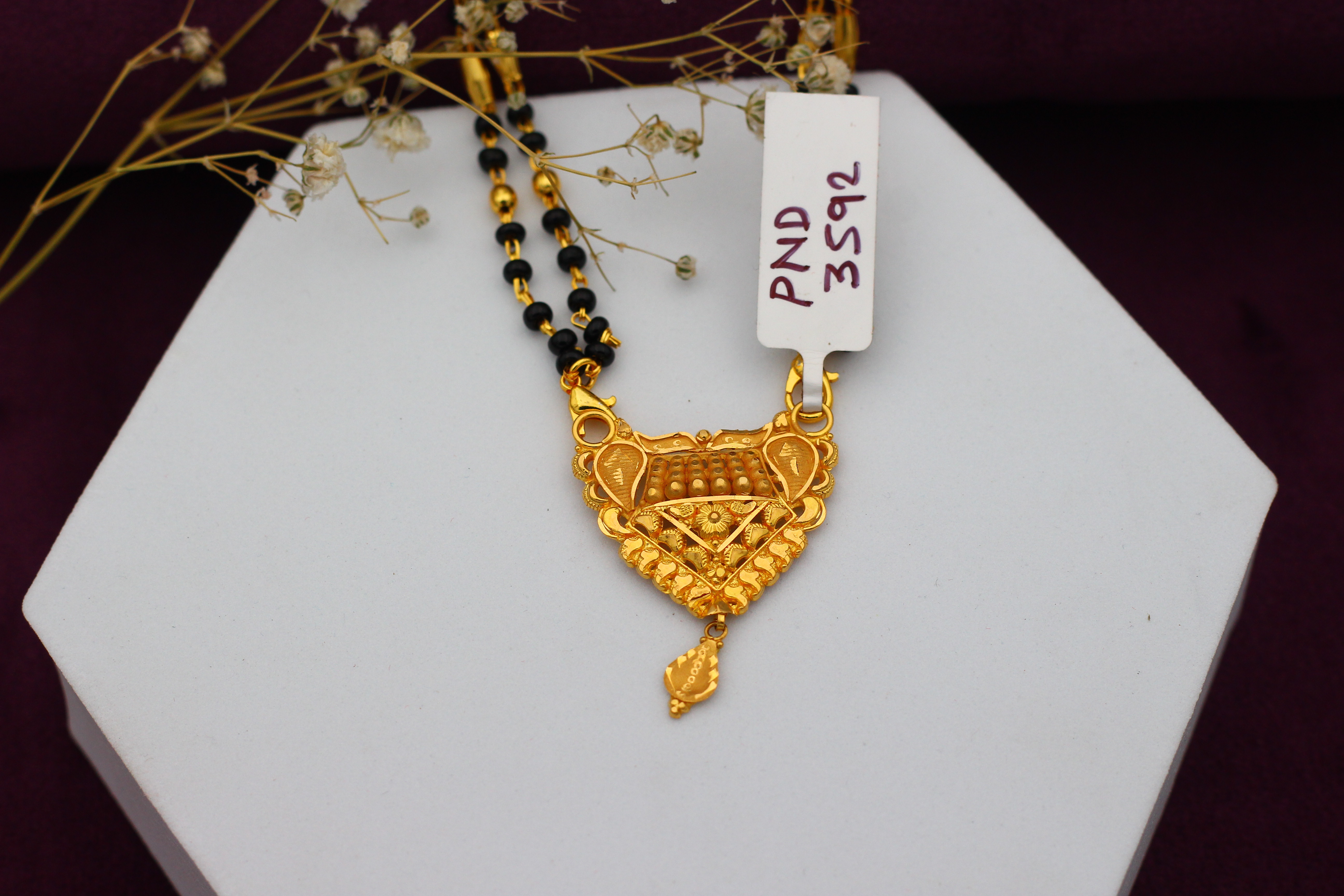 PENDANT (GOLD PENDANT)