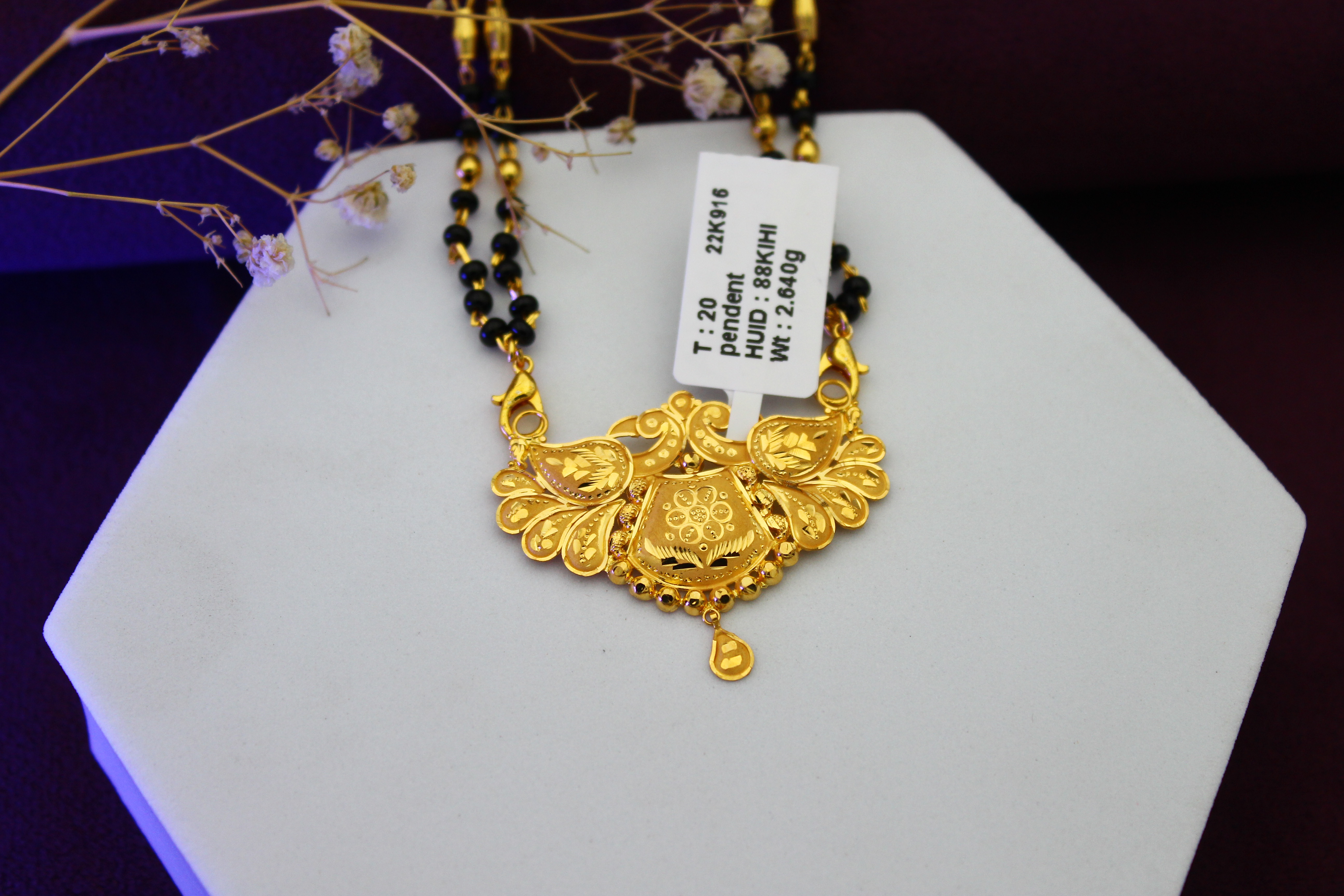 PENDANT (GOLD PENDANT)