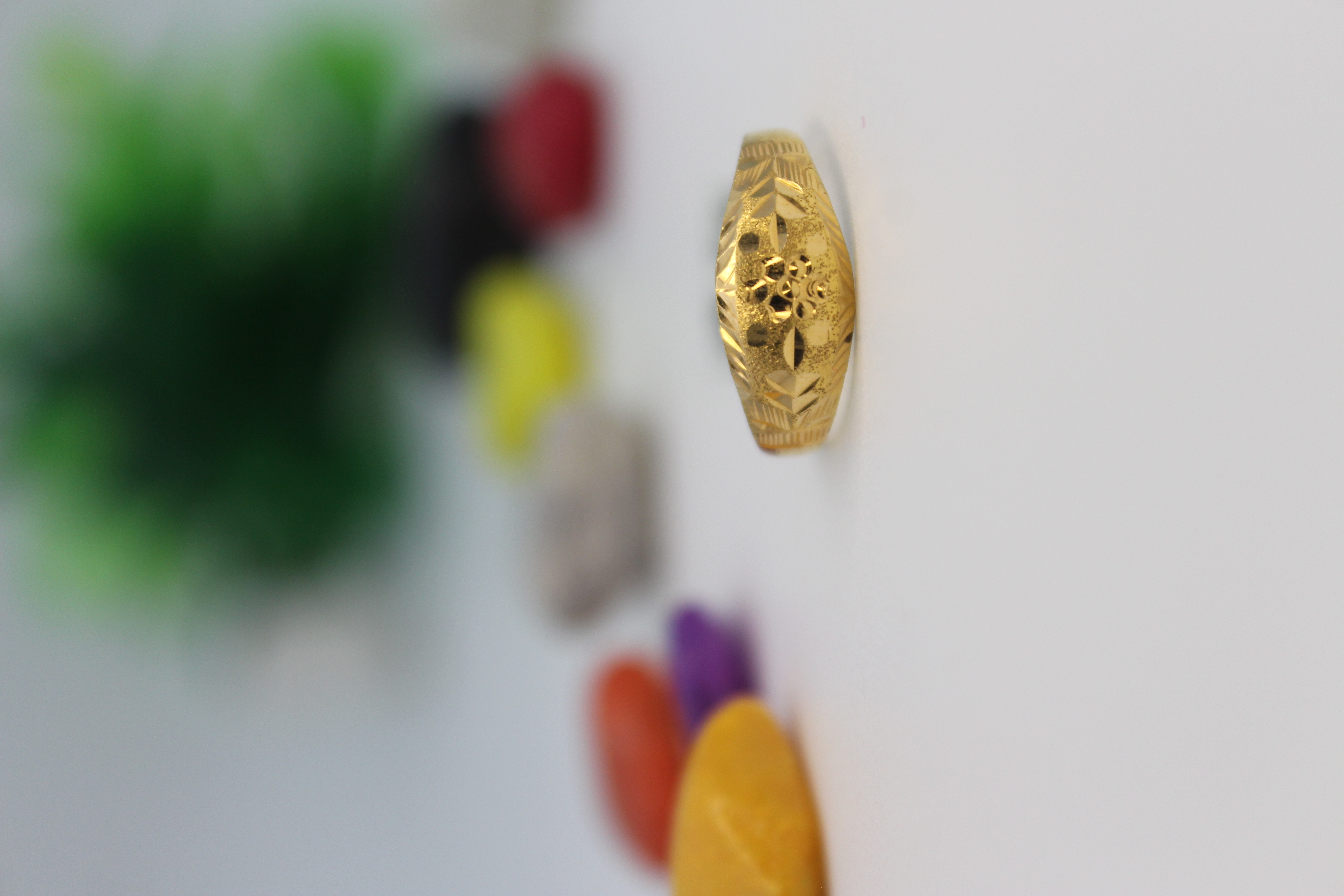 LADIES GOLD DESIGN RING
