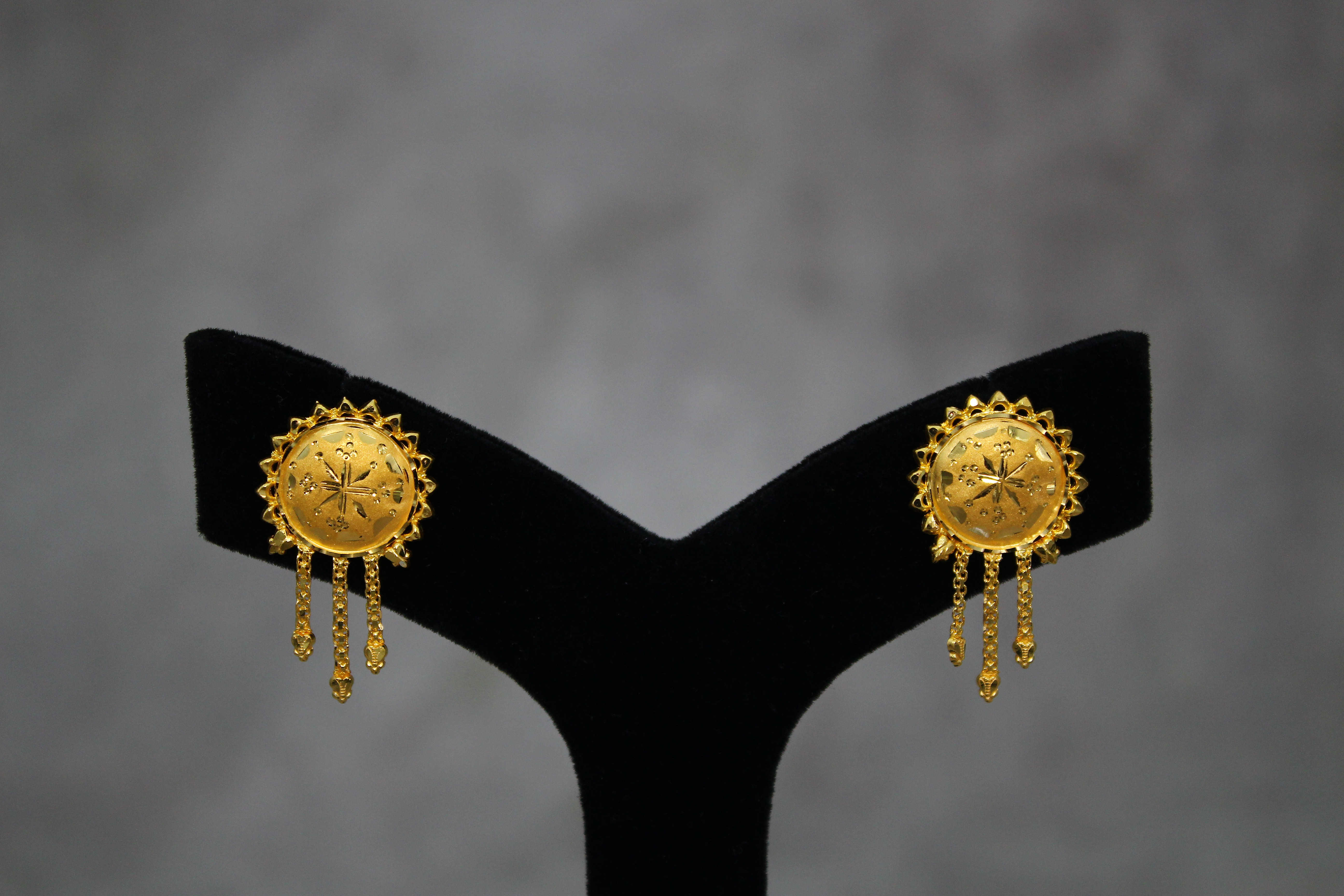 EARRINGS (GOLD SEETADUL)