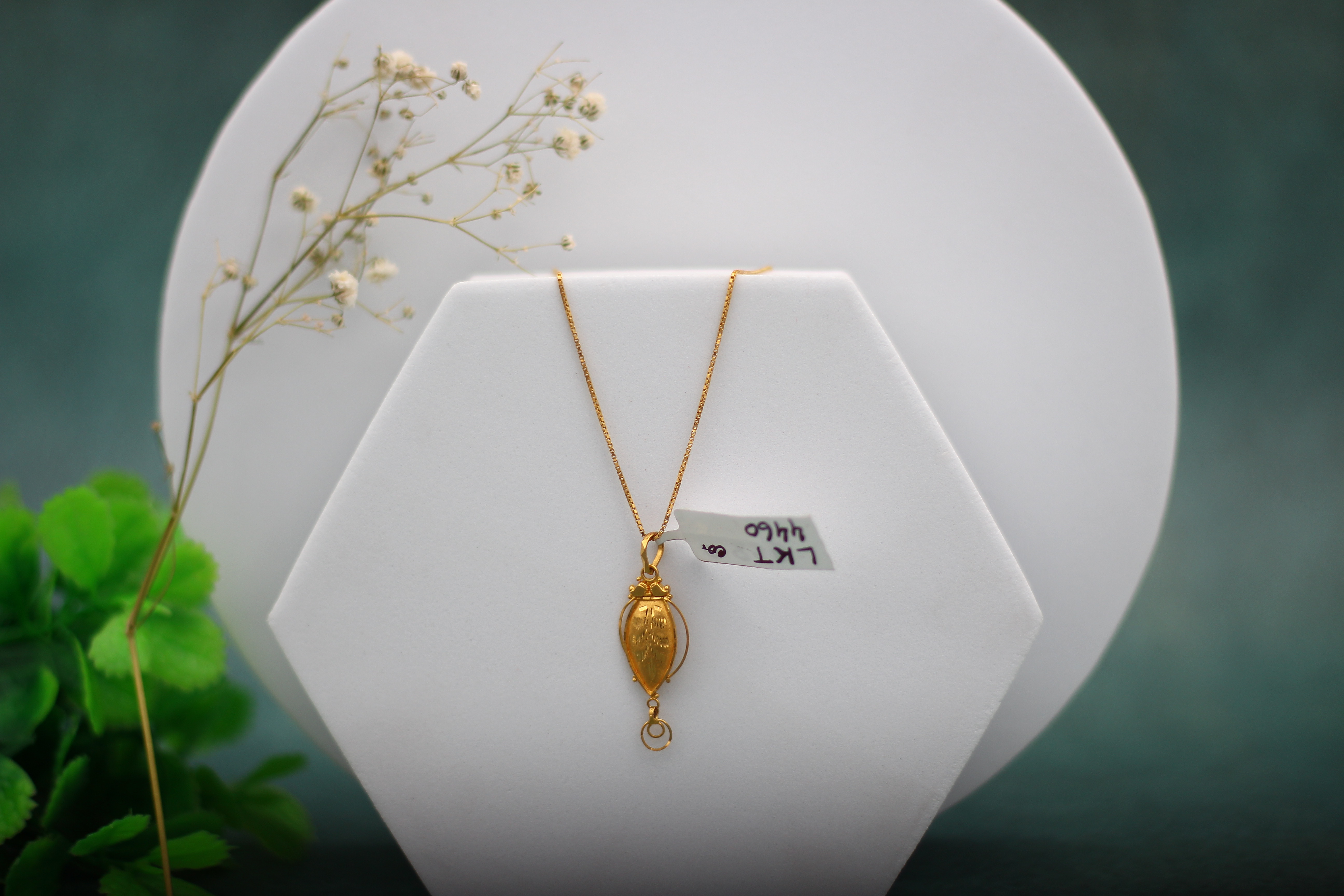 LOCKET (GOLD LOCKET)