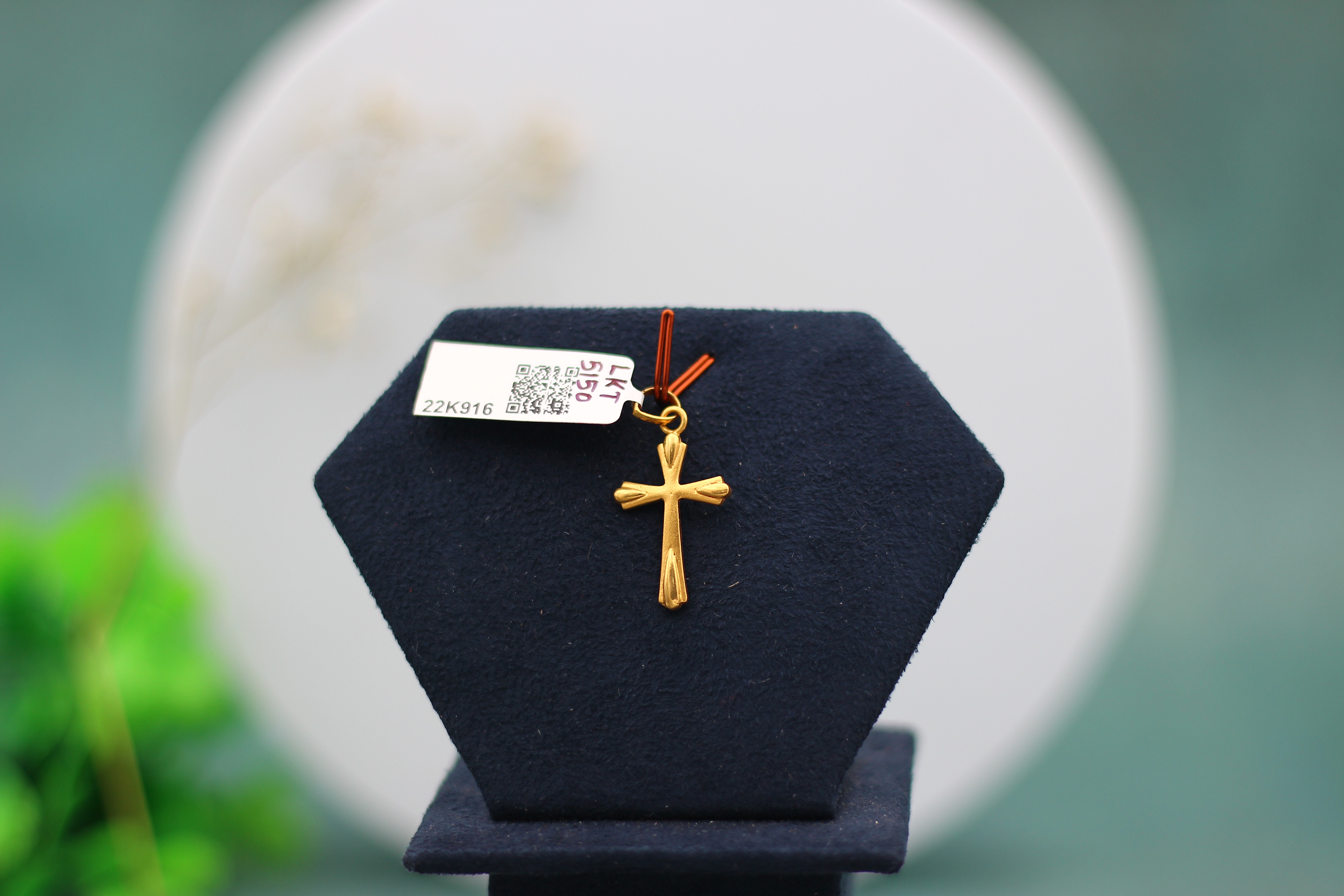 LOCKET (GOLD LOCKET)