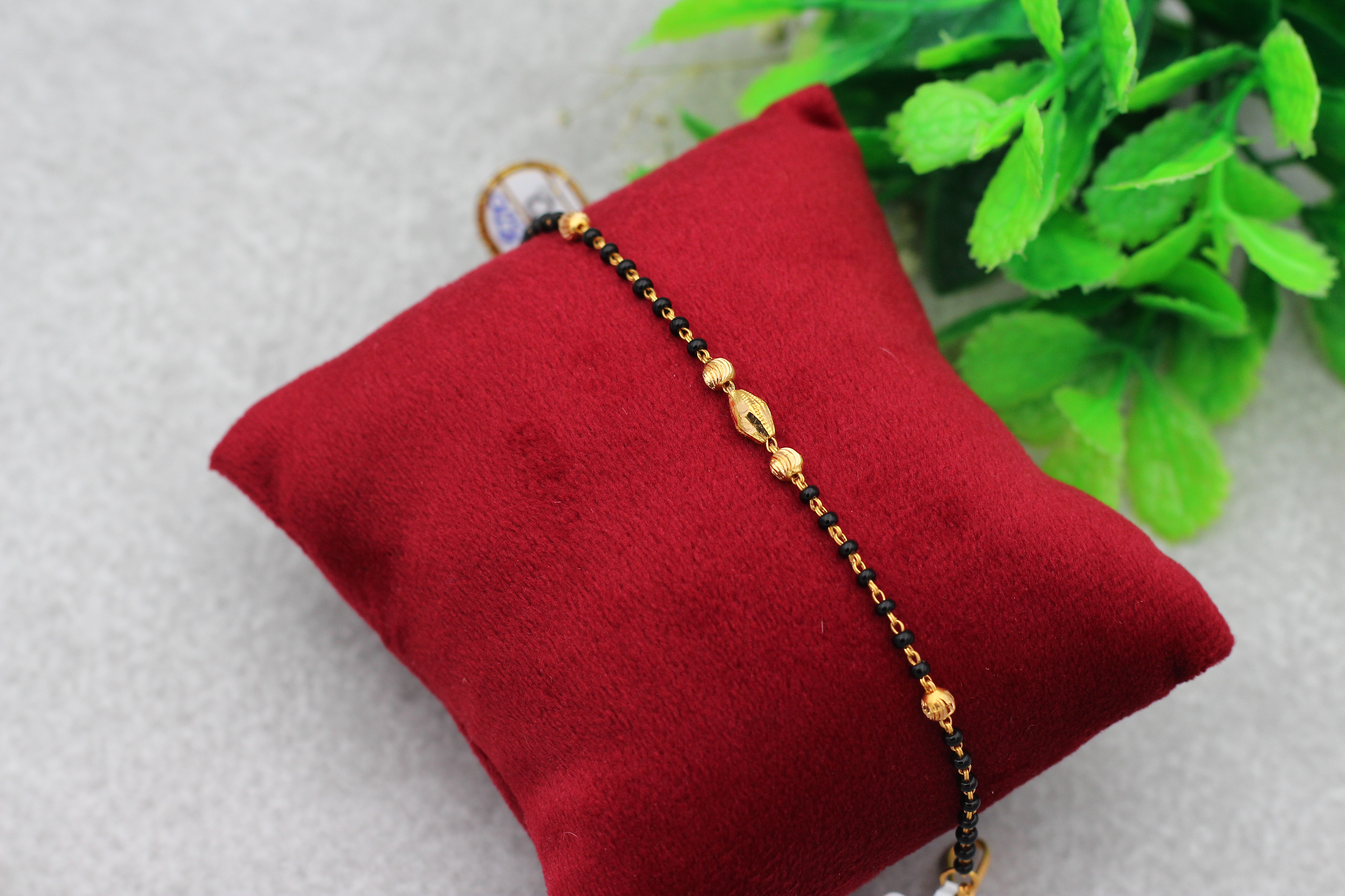 BRACELET (GOLD BRACELET)