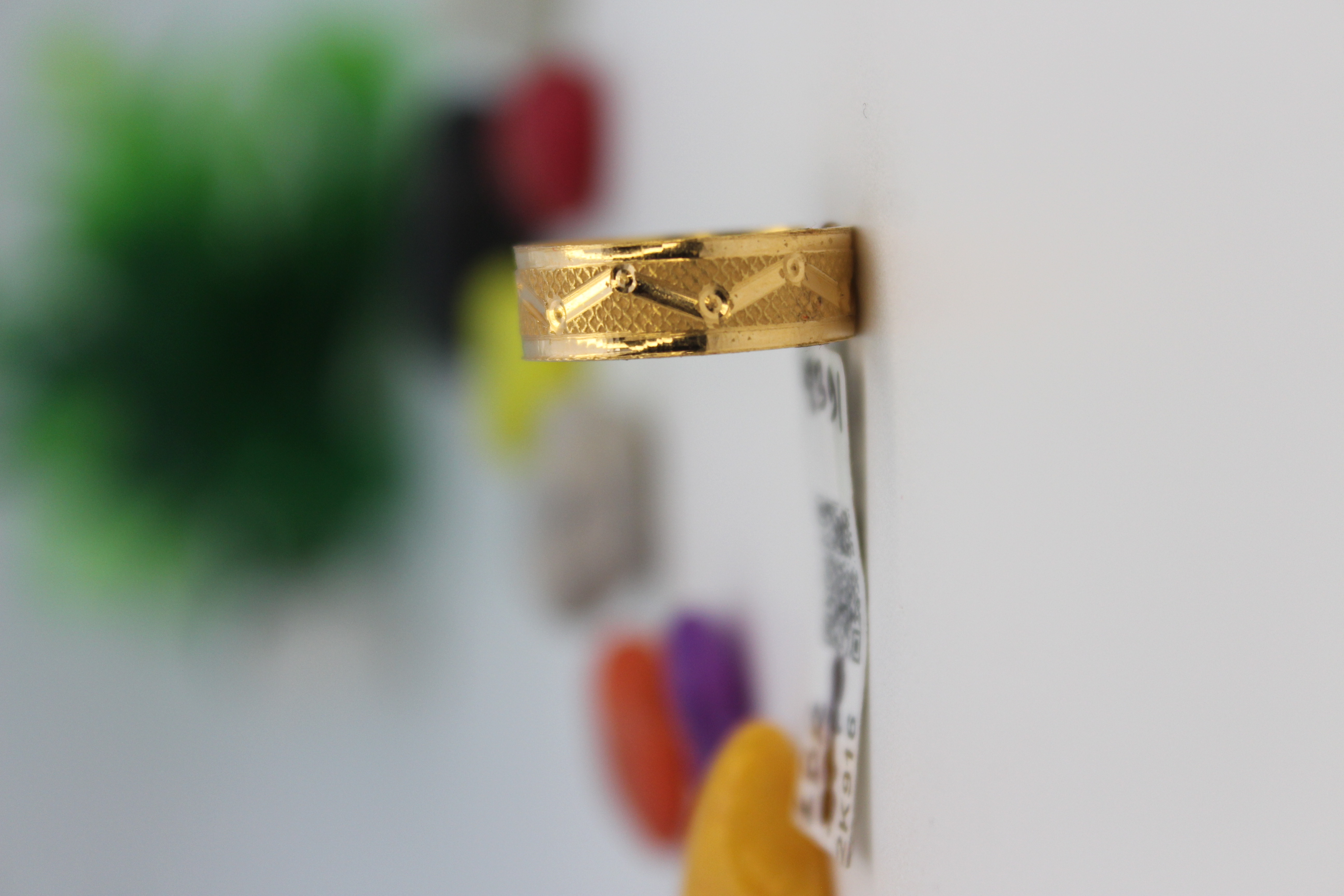 LADIES GOLD DESIGN RING