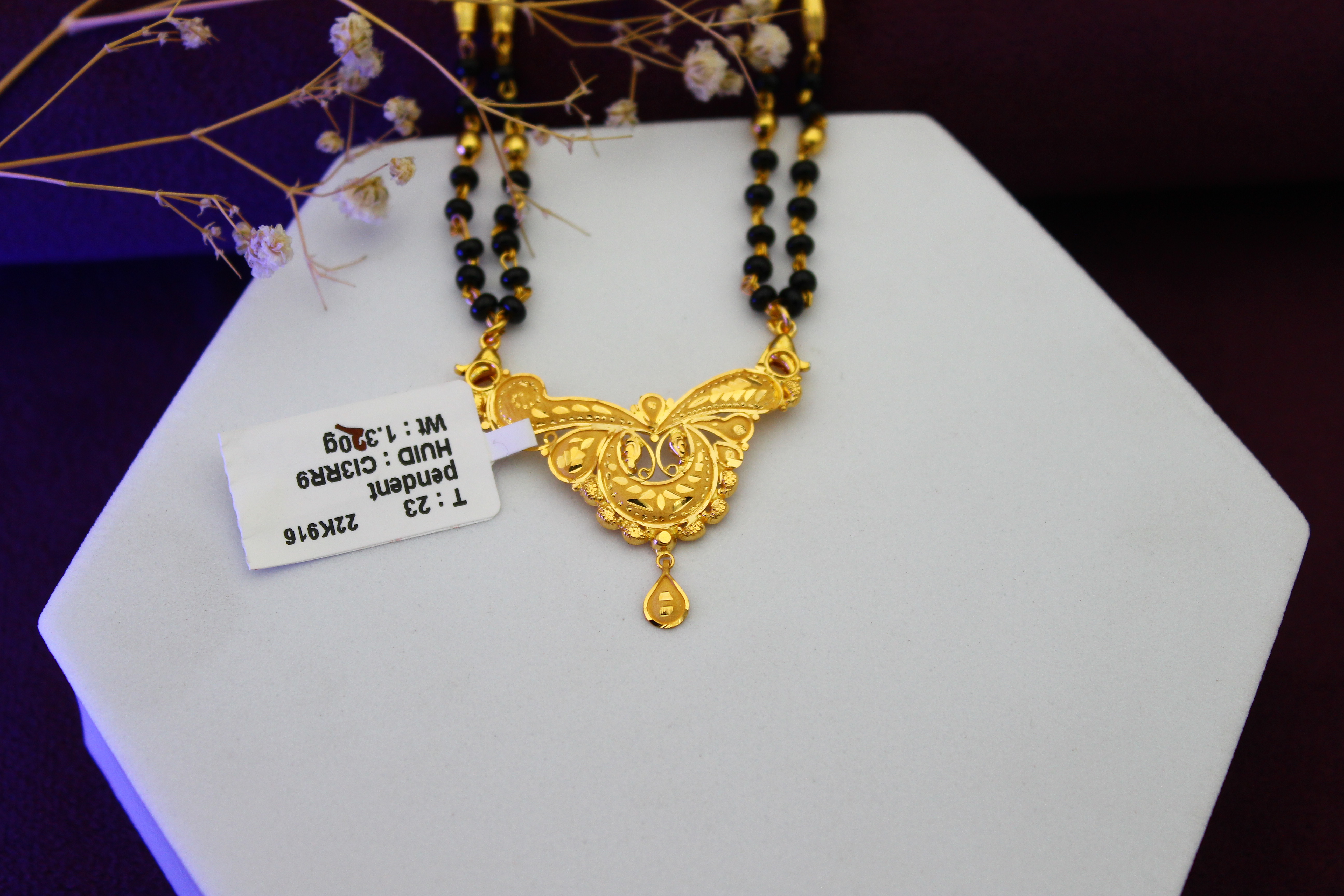 PENDANT (GOLD PENDANT)