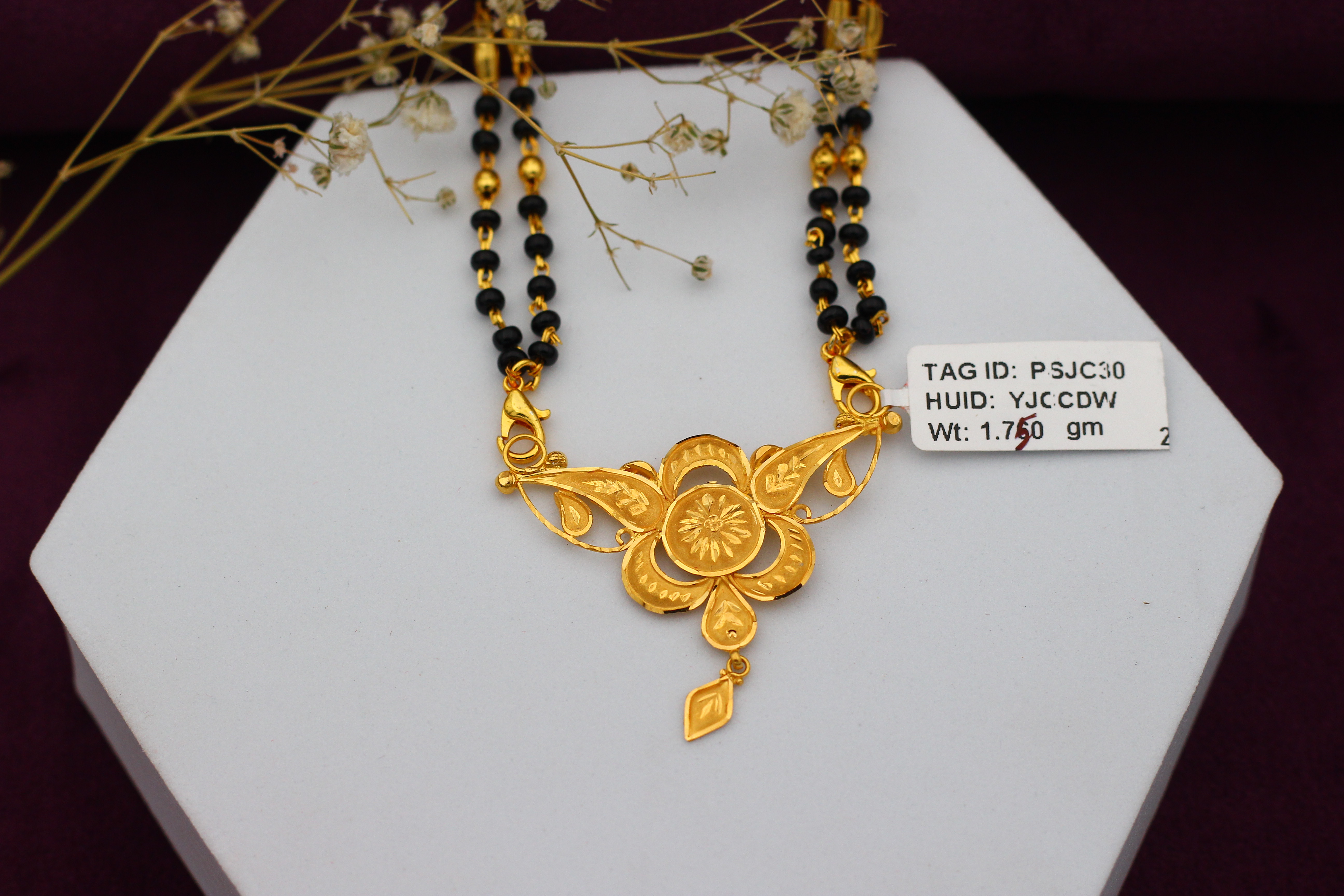 PENDANT (GOLD PENDANT)