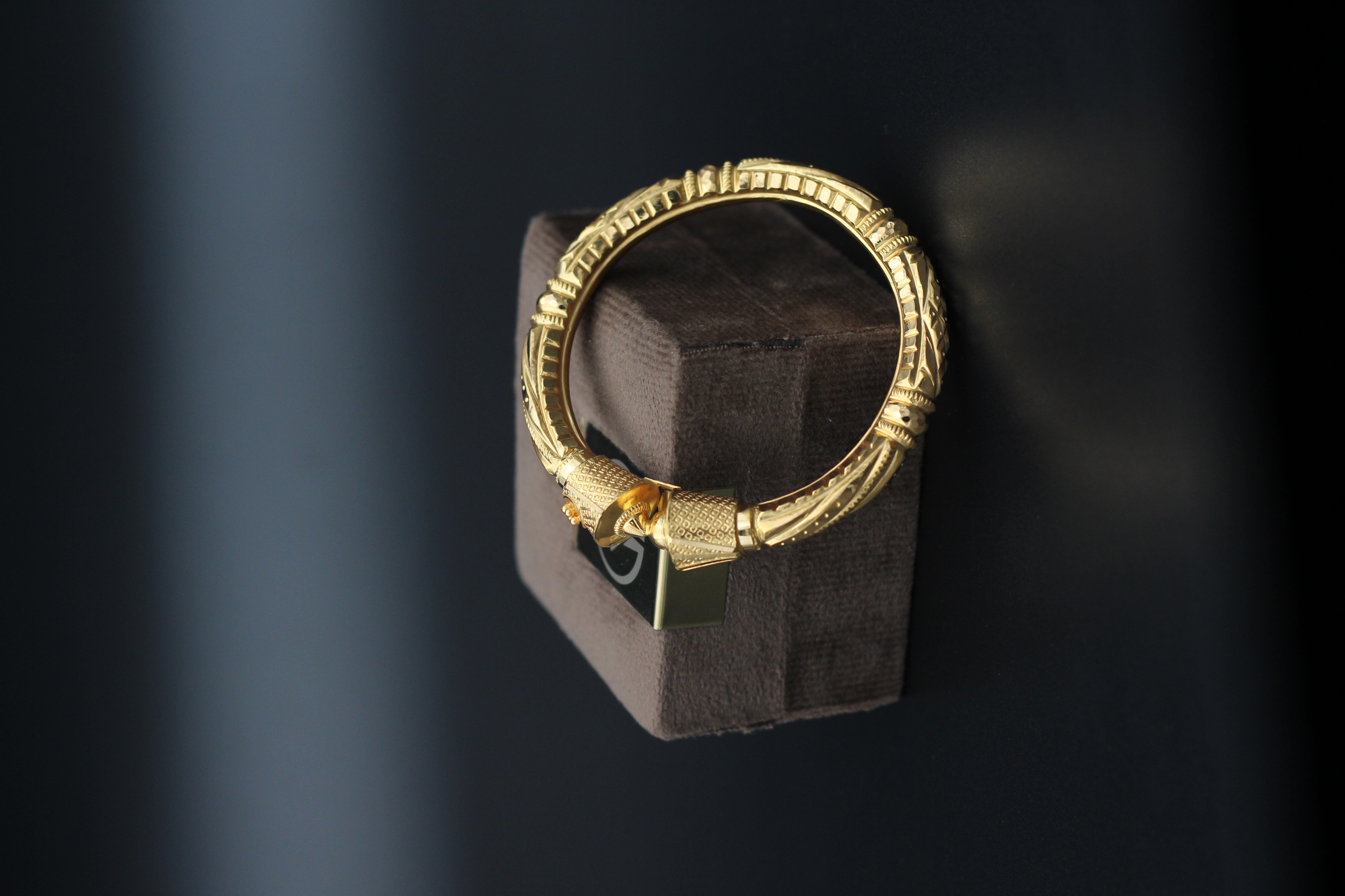 BALA (DESIGN BANGLE)