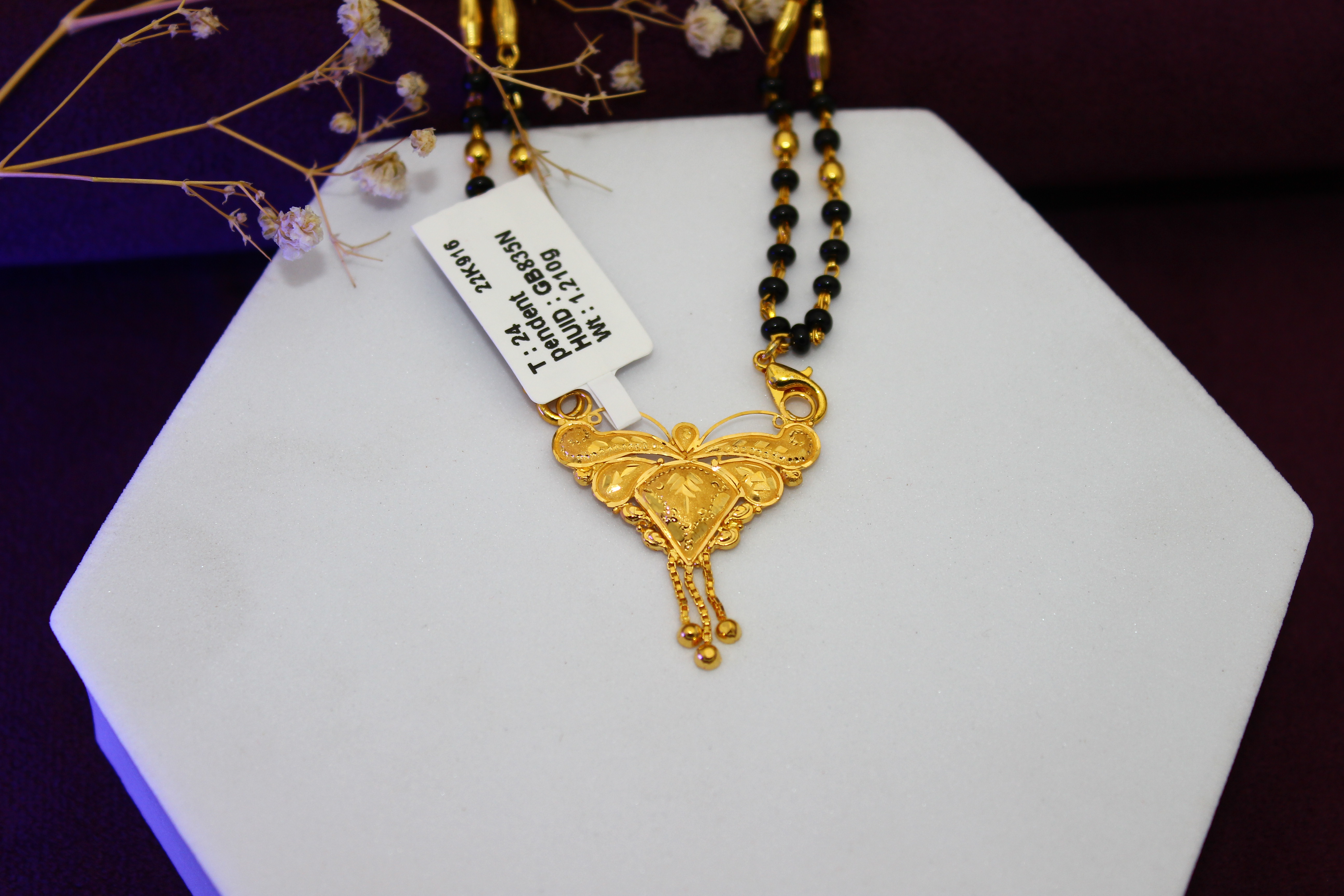 PENDANT (GOLD PENDANT)