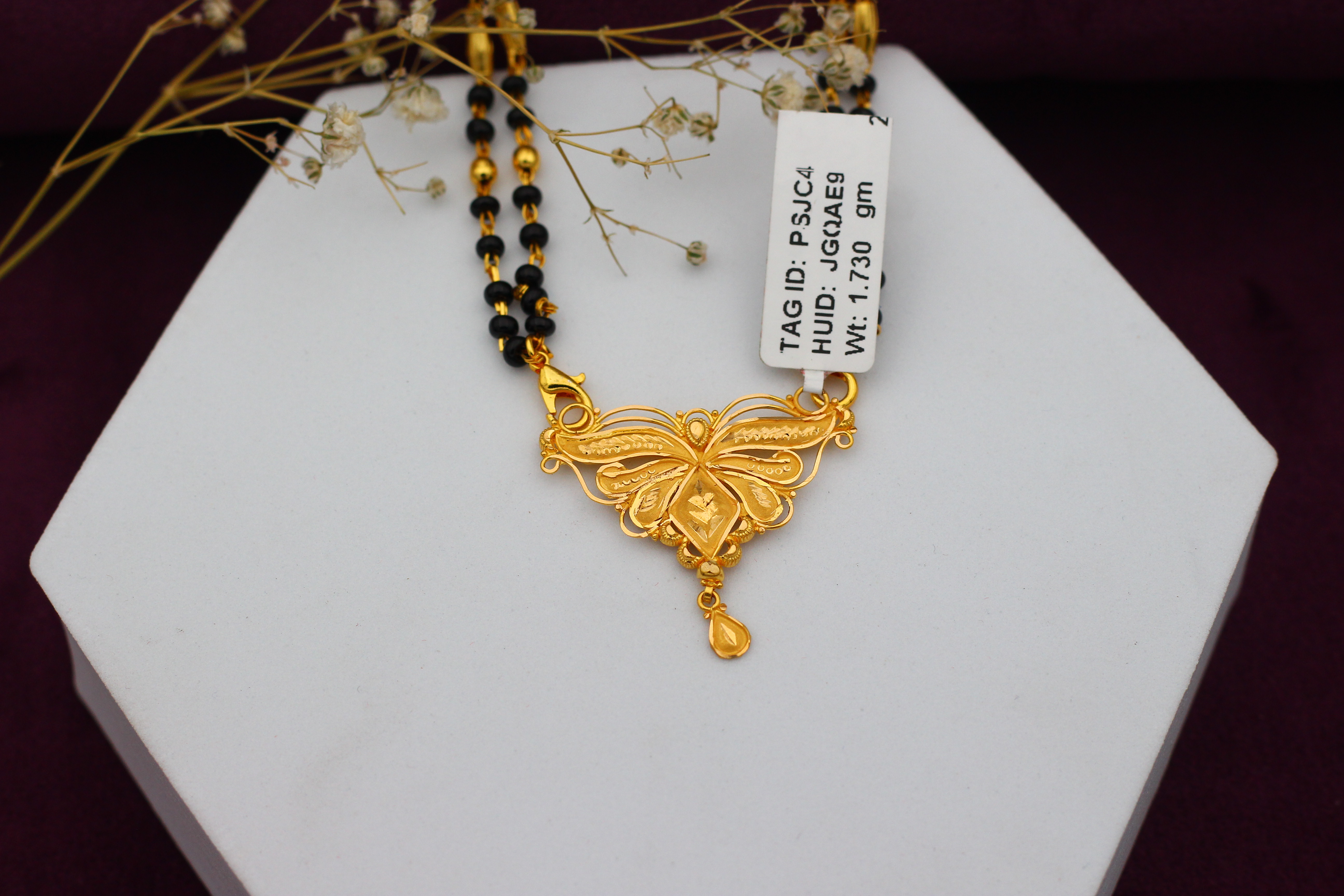 PENDANT (GOLD PENDANT)