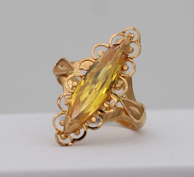 LADIES GOLD DESIGN RING