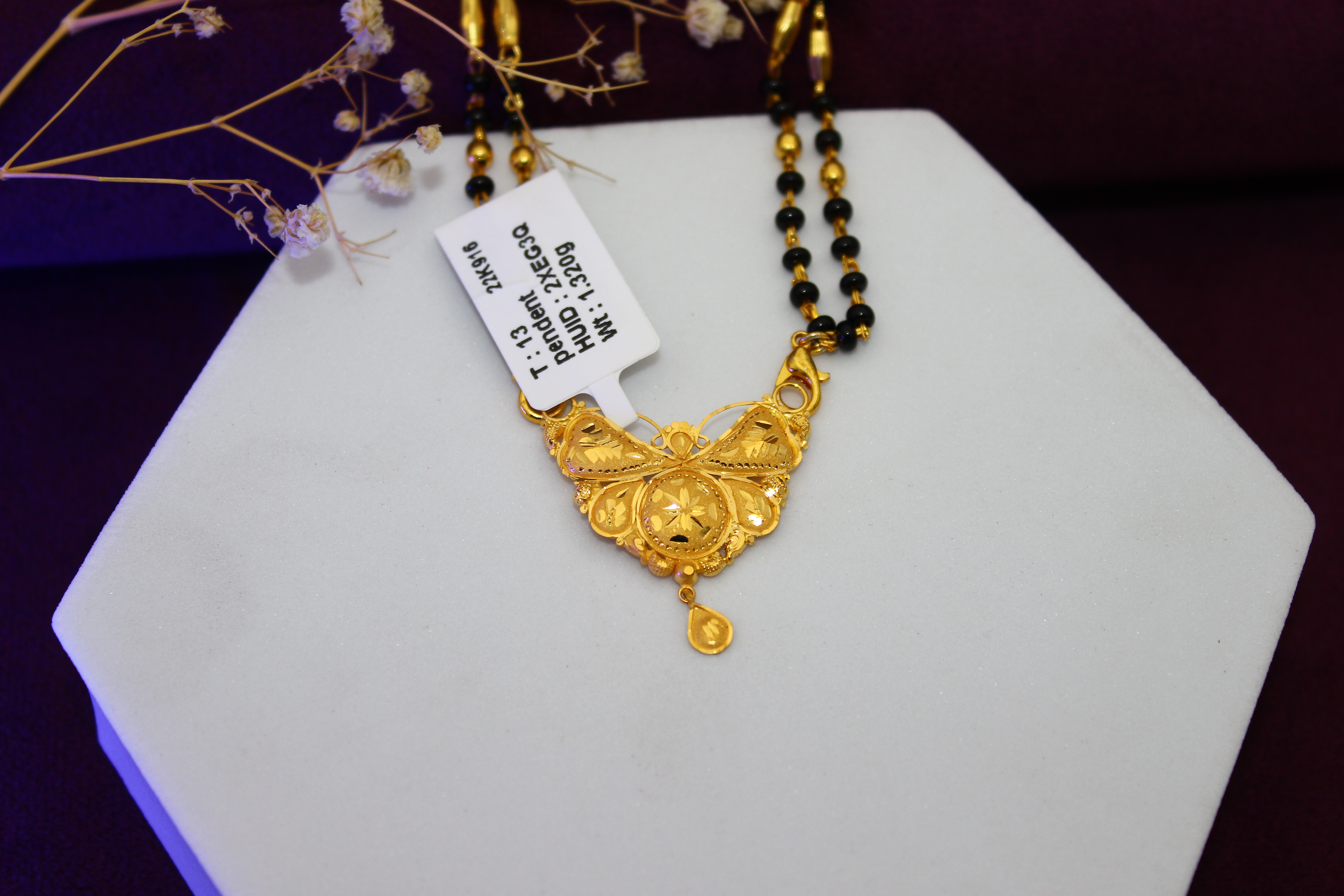 PENDANT (GOLD PENDANT)