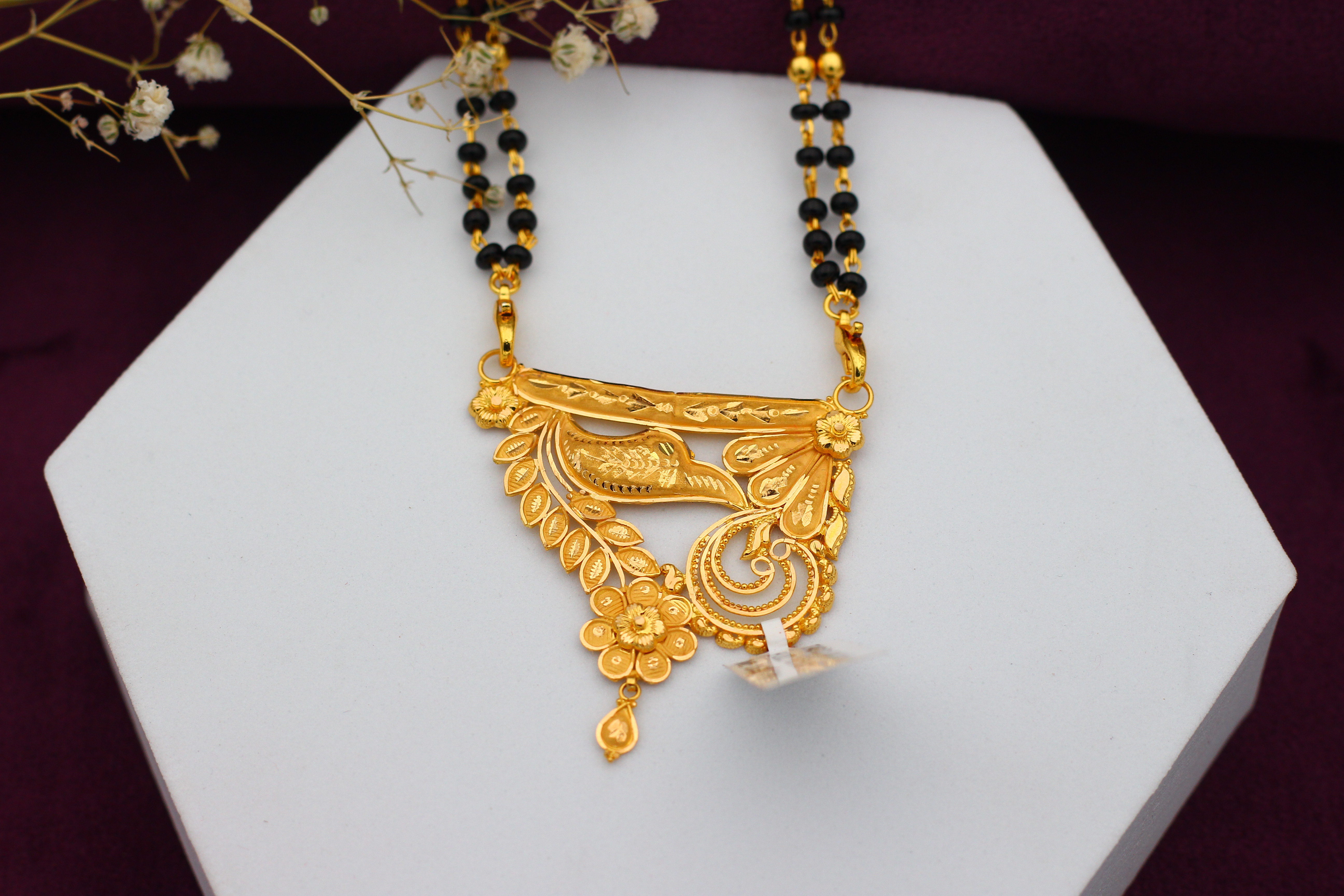 PENDANT (GOLD PENDANT)