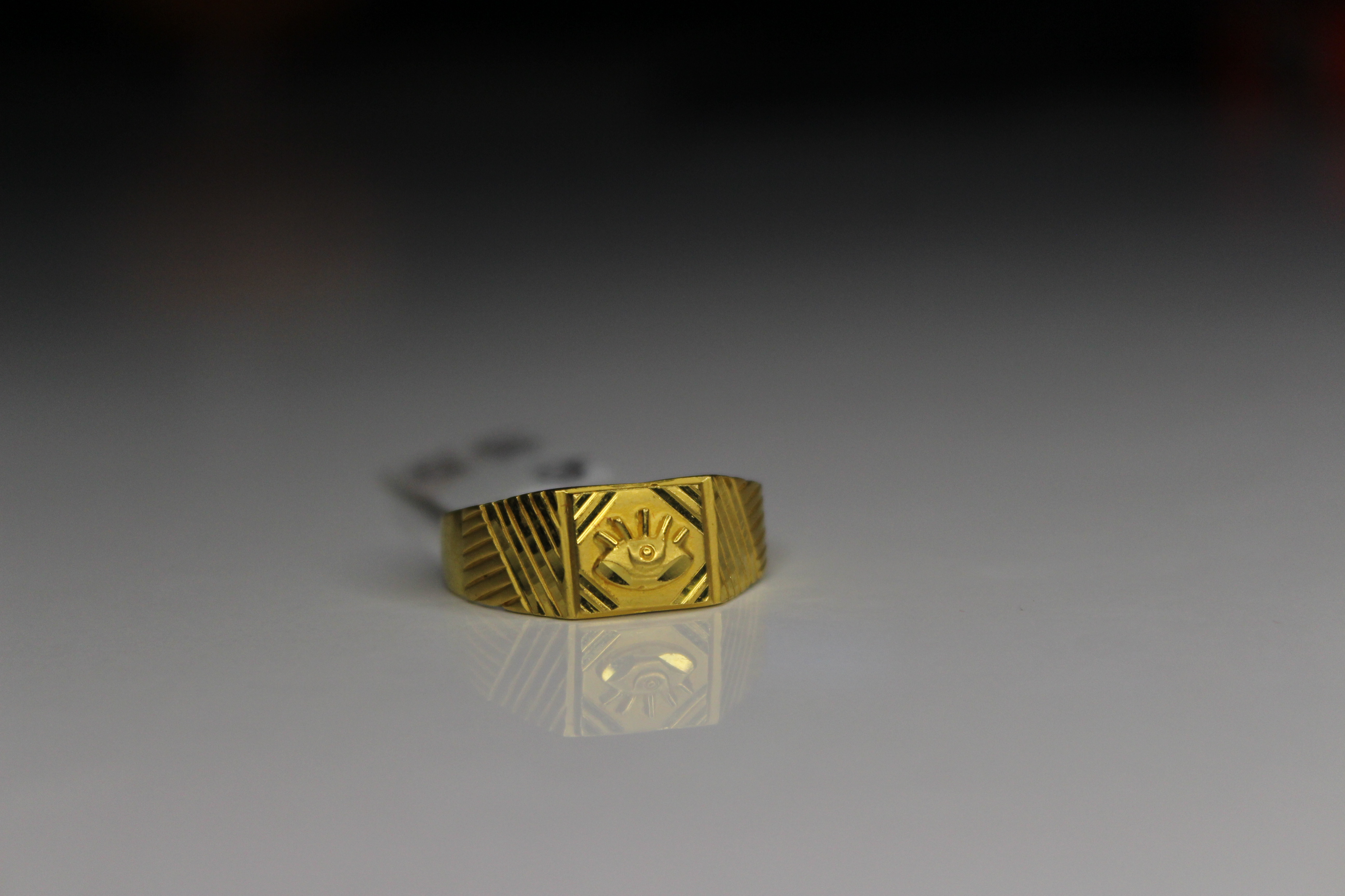 GENTS DESIGN GOLD RING 