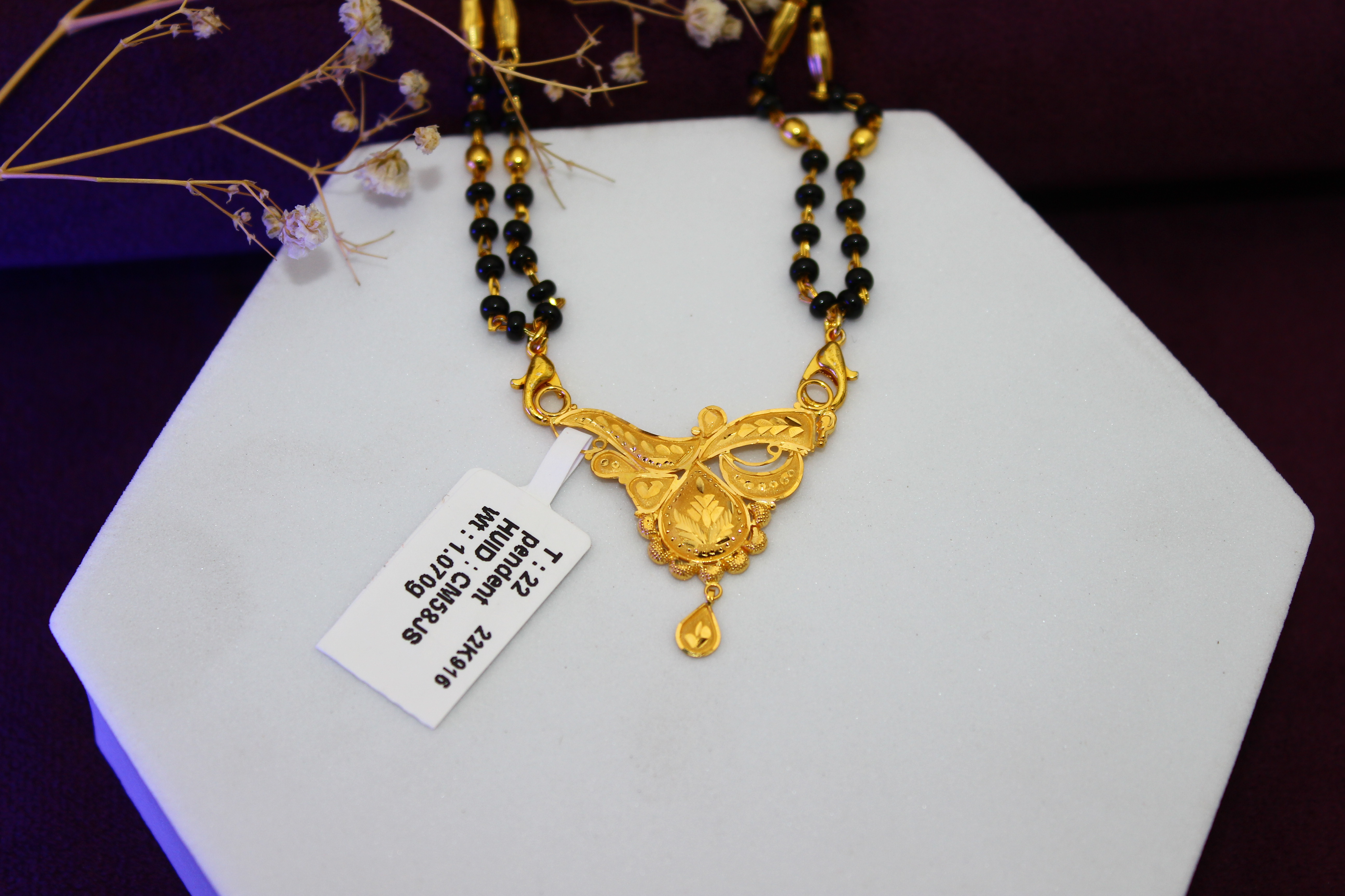 PENDANT (GOLD PENDANT)