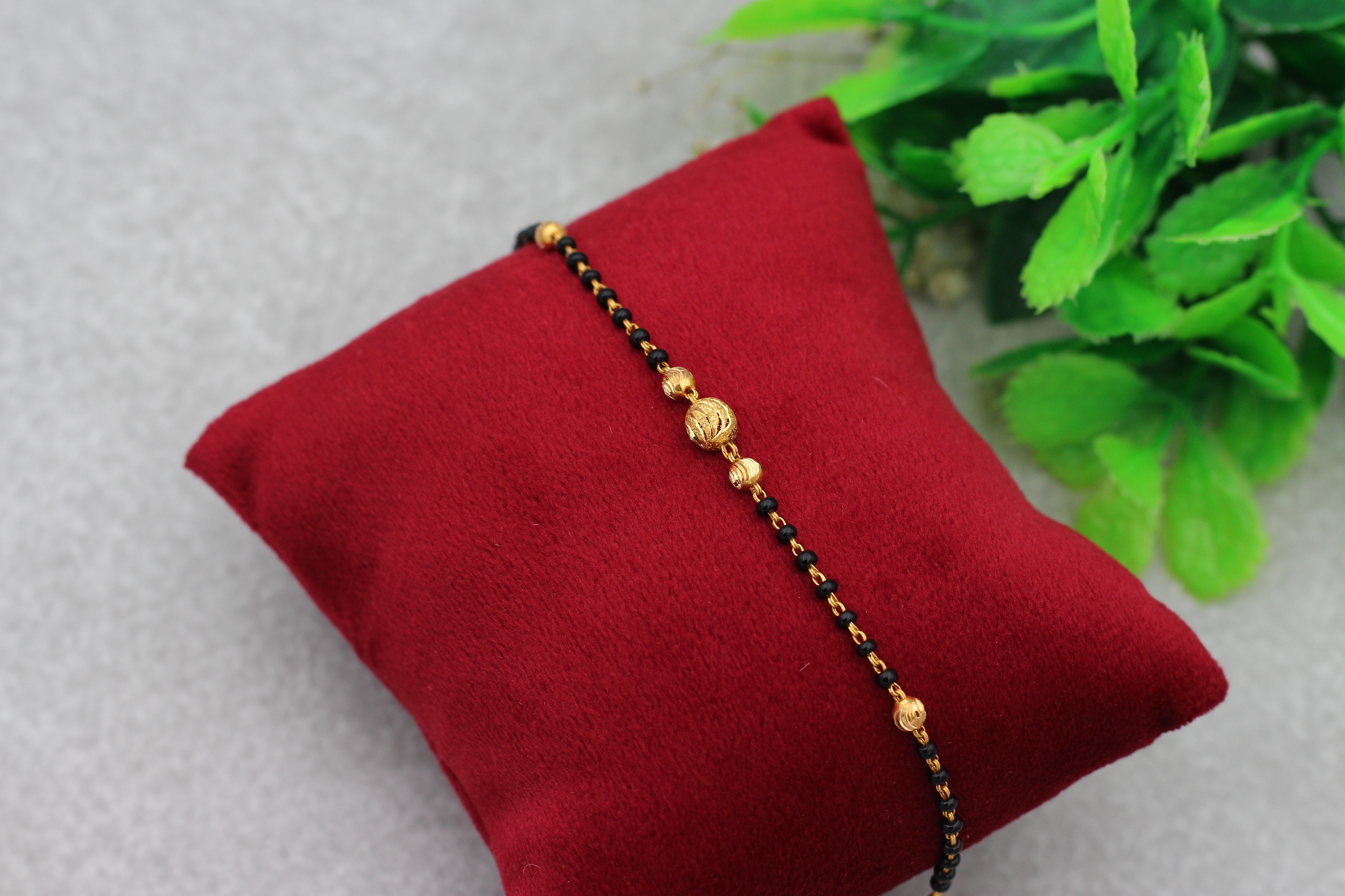 BRACELET (GOLD BRACELET)
