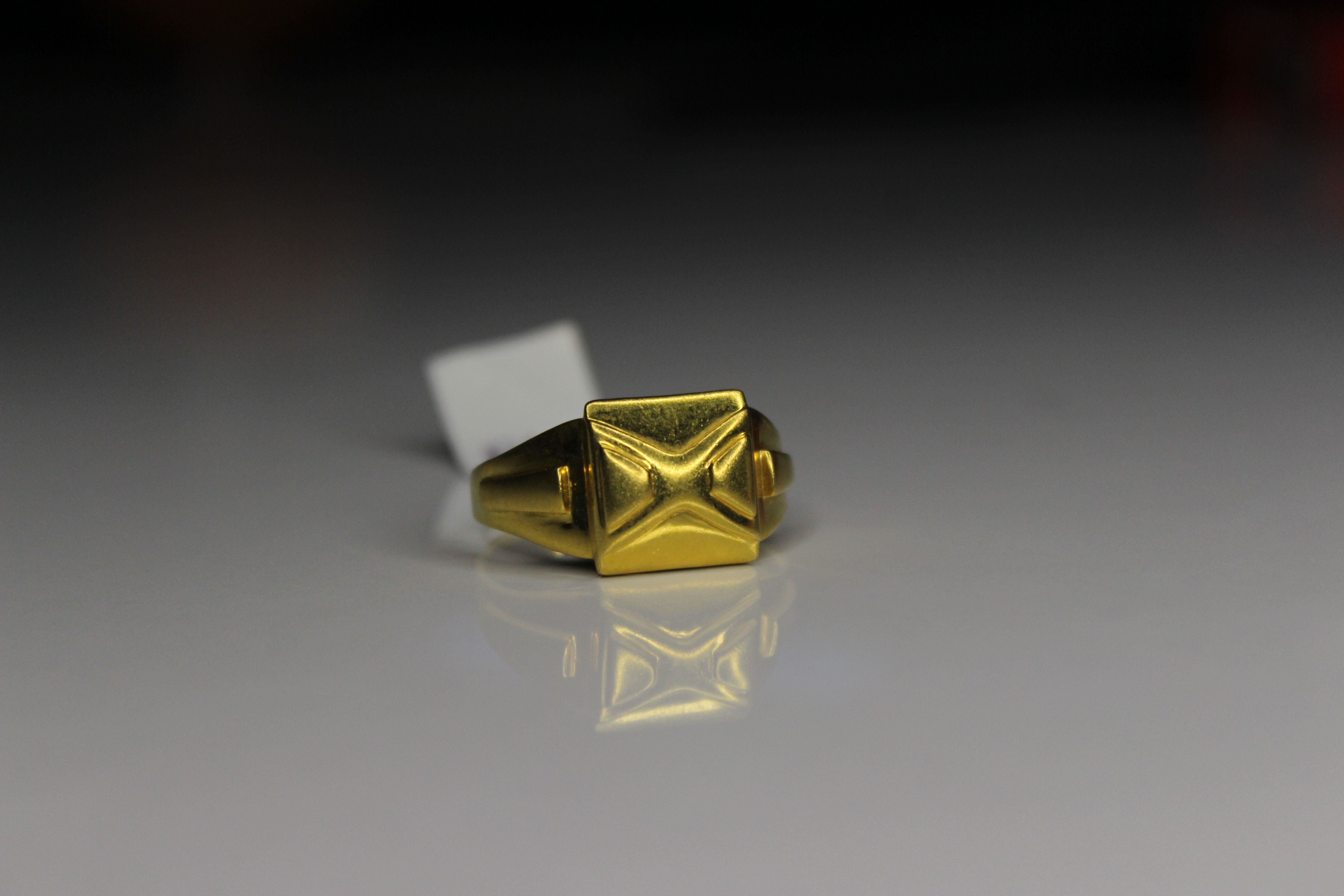 GENTS DESIGN GOLD RING 
