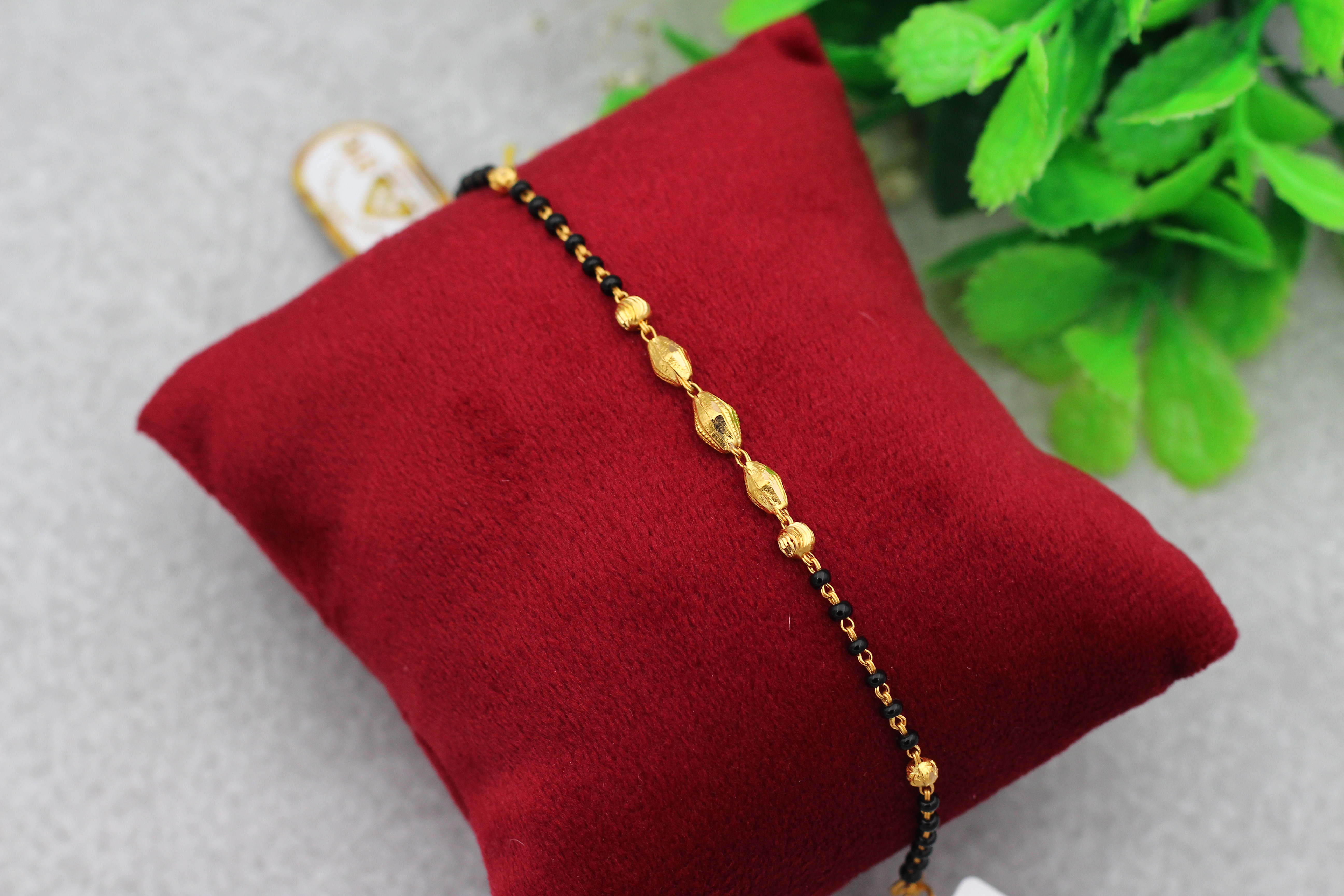 BRACELET (GOLD BRACELET)