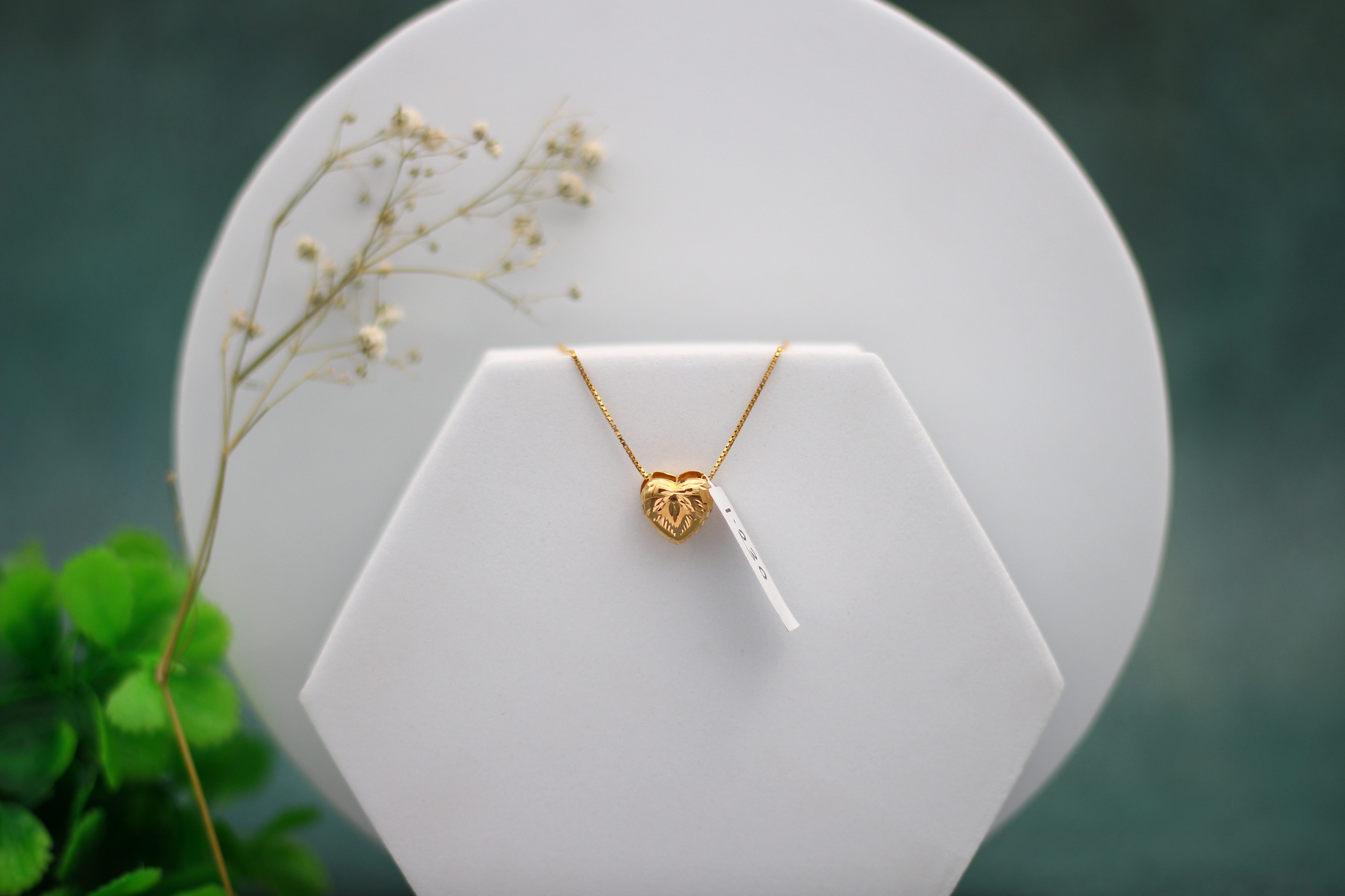 LOCKET (GOLD LOCKET)