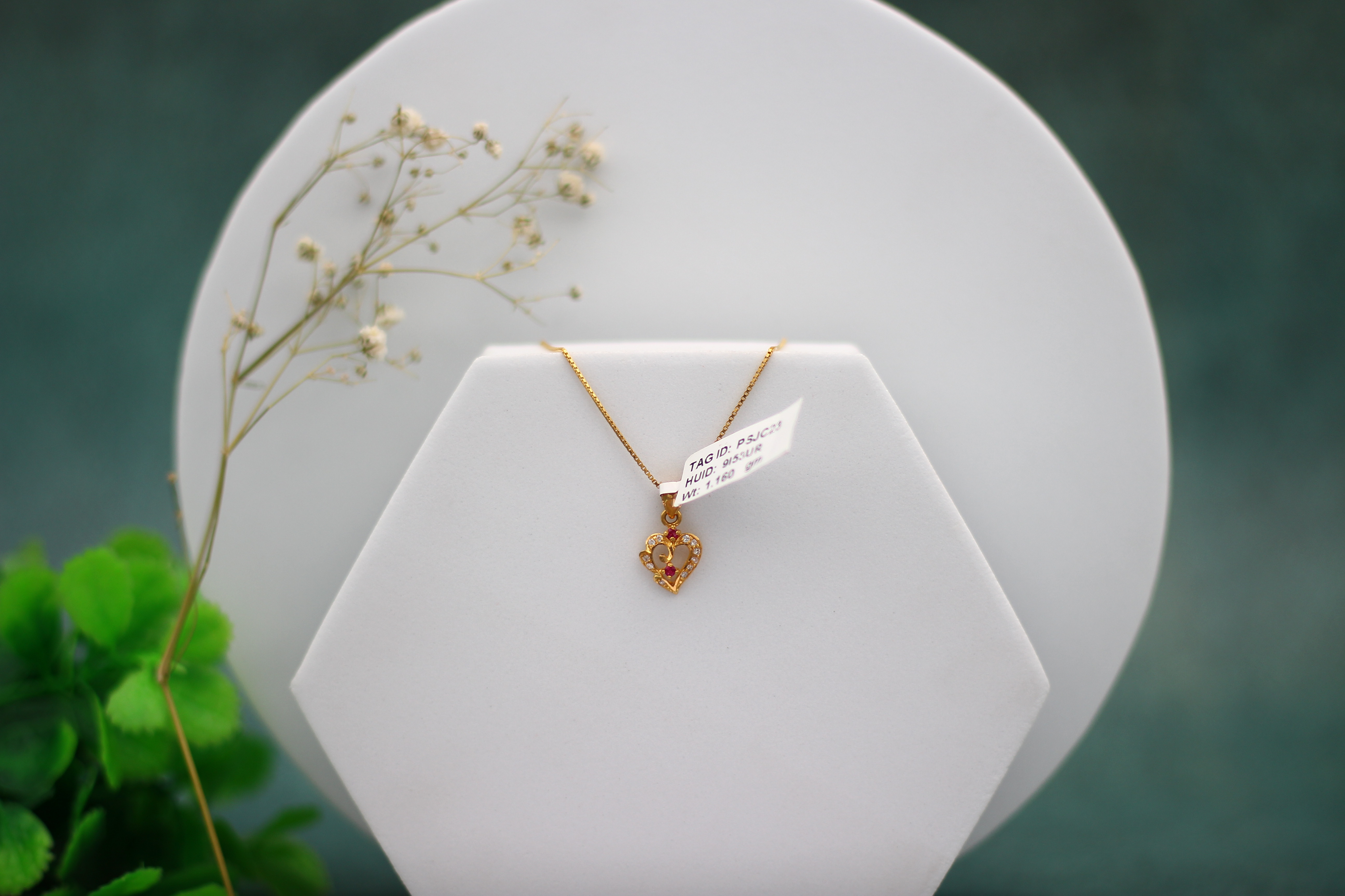 LOCKET (GOLD LOCKET)