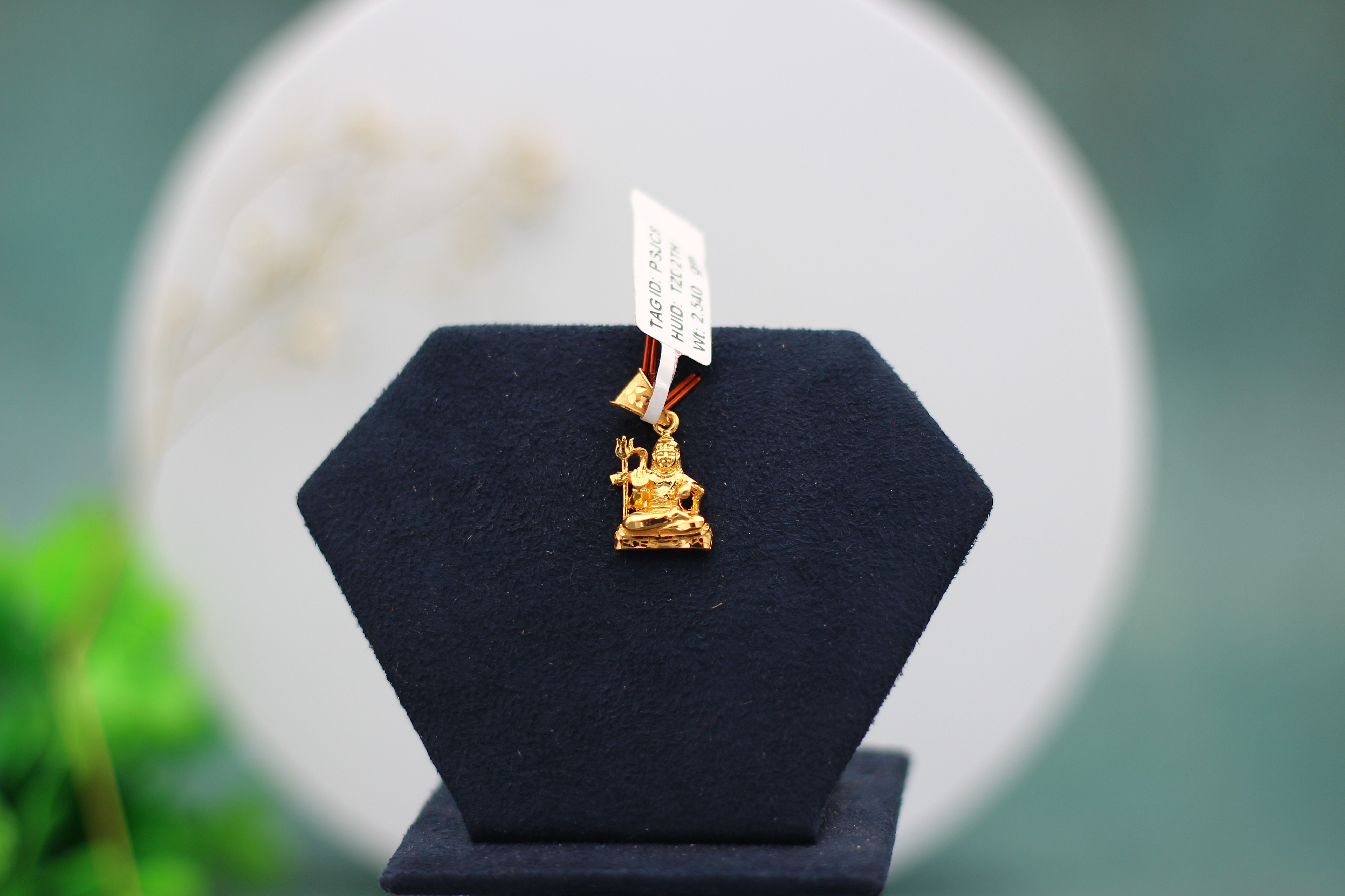 LOCKET (GOLD LOCKET)
