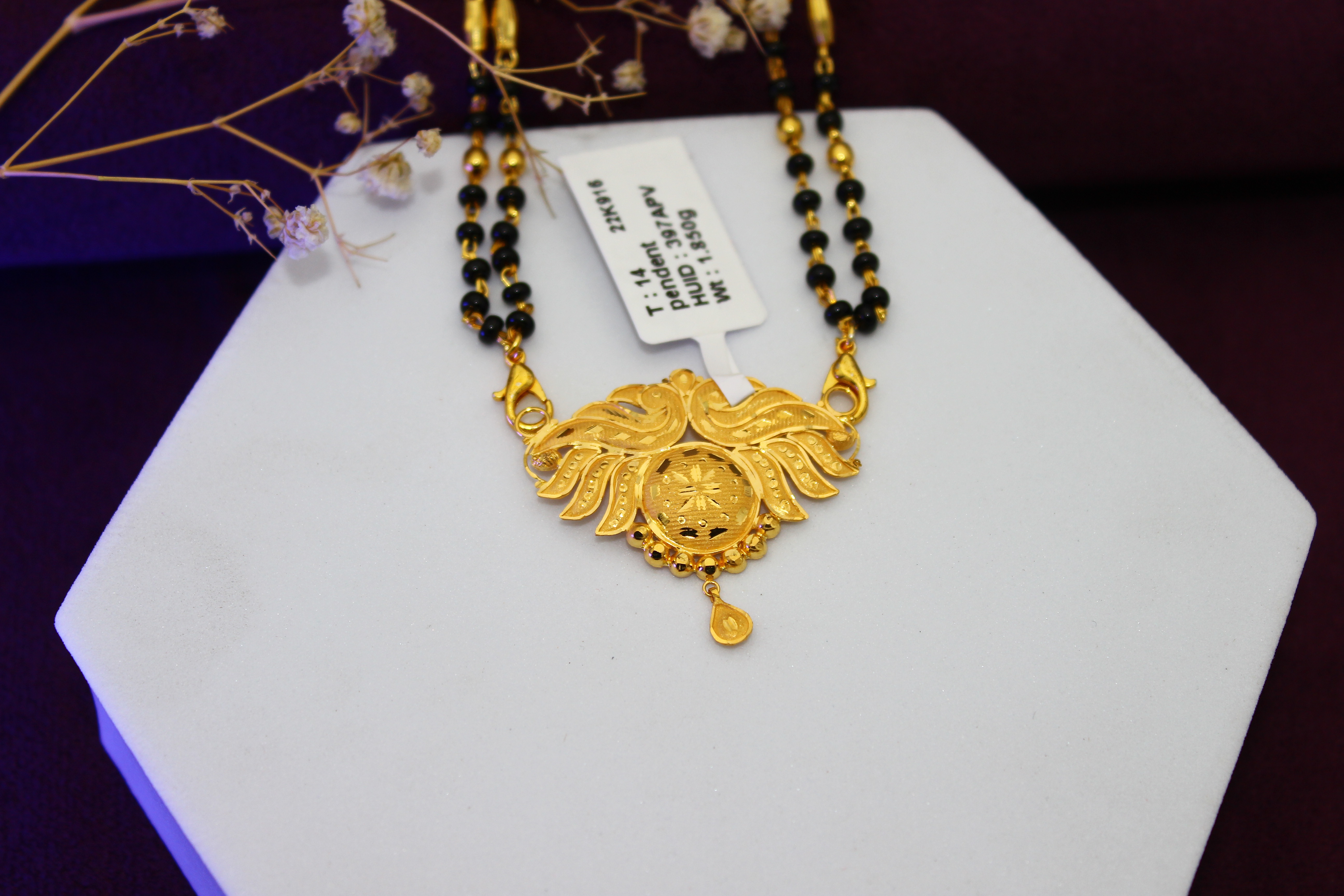 PENDANT (GOLD PENDANT)
