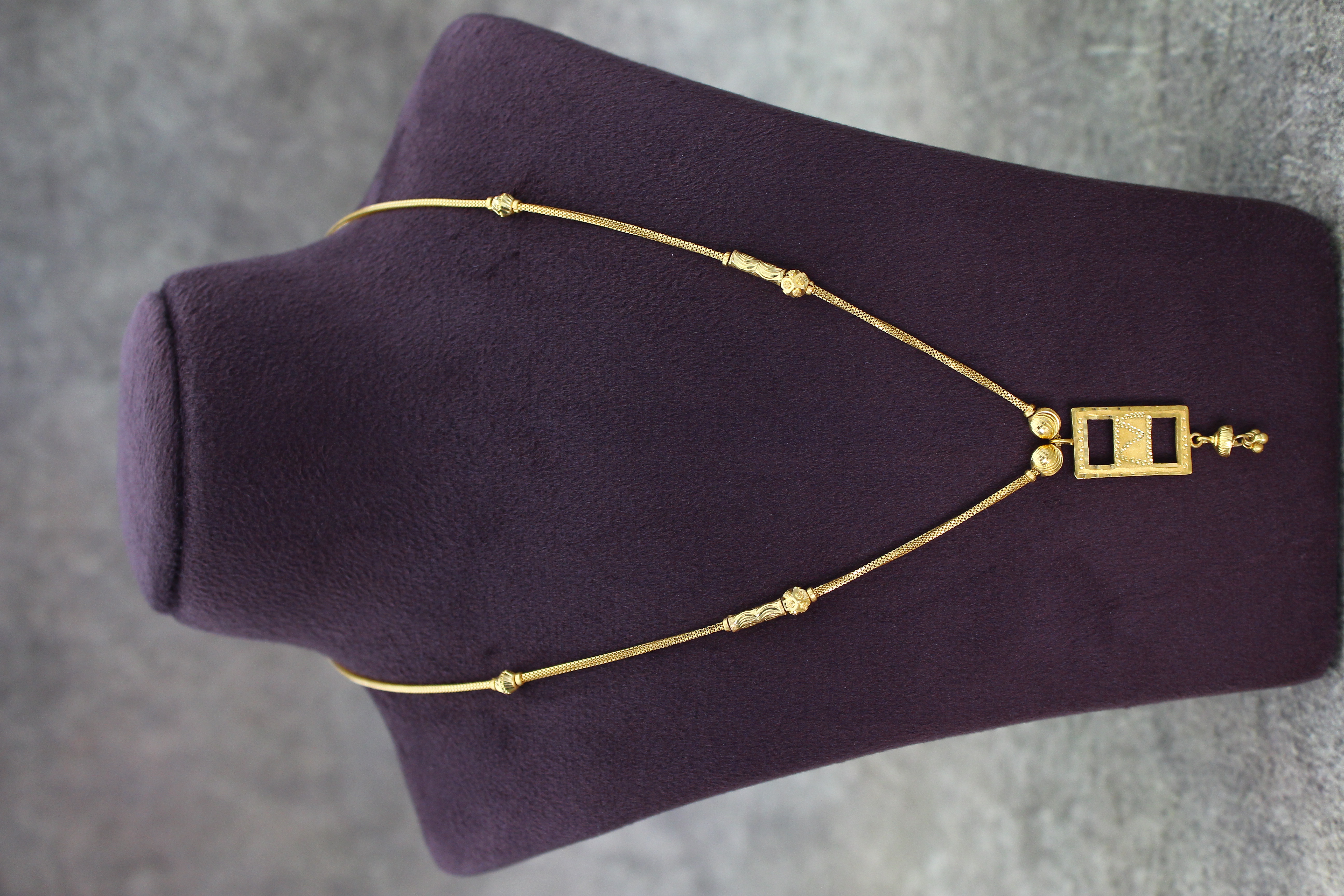CHAIN (DESIGN GOLD CHAIN) 