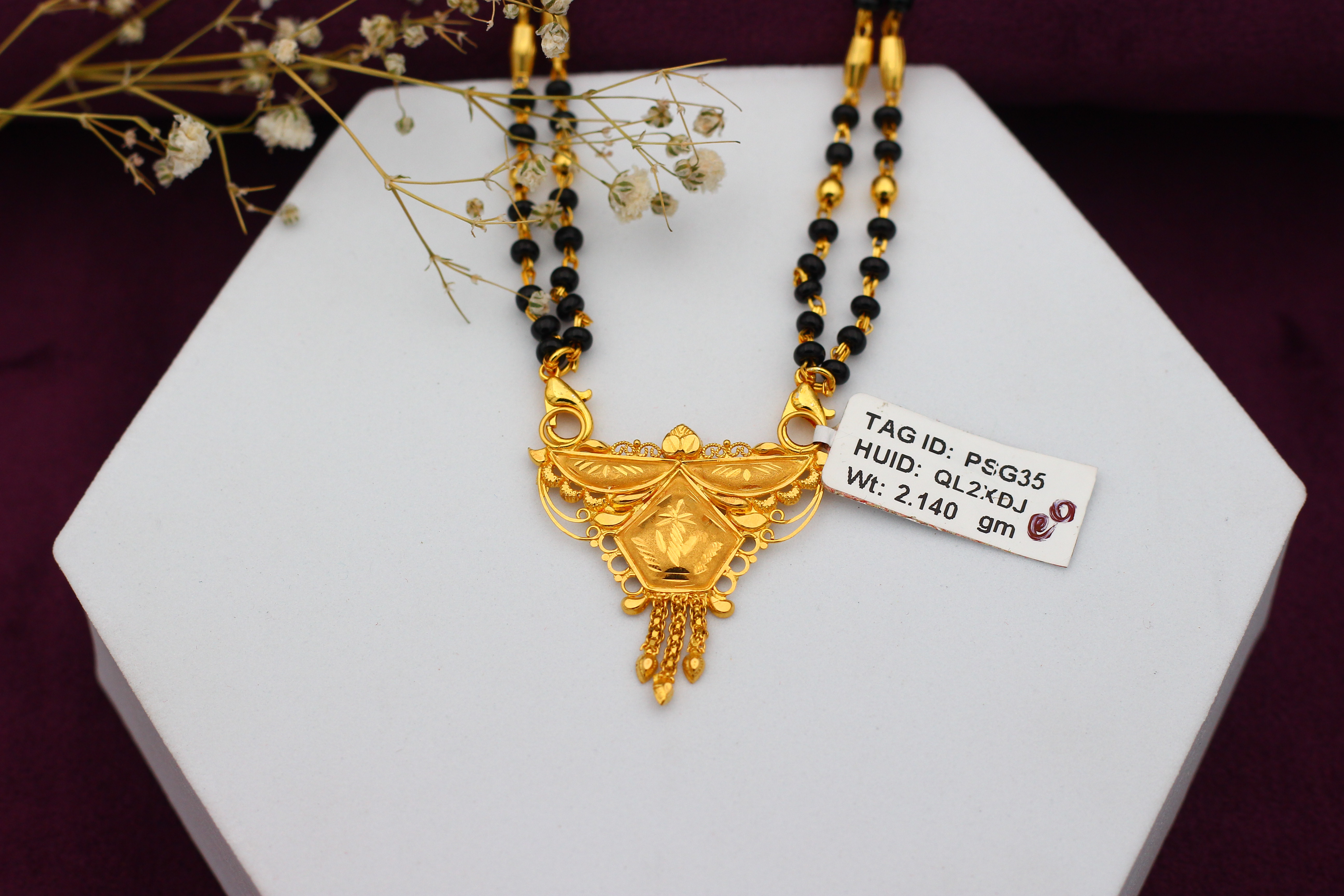 PENDANT (GOLD PENDANT)