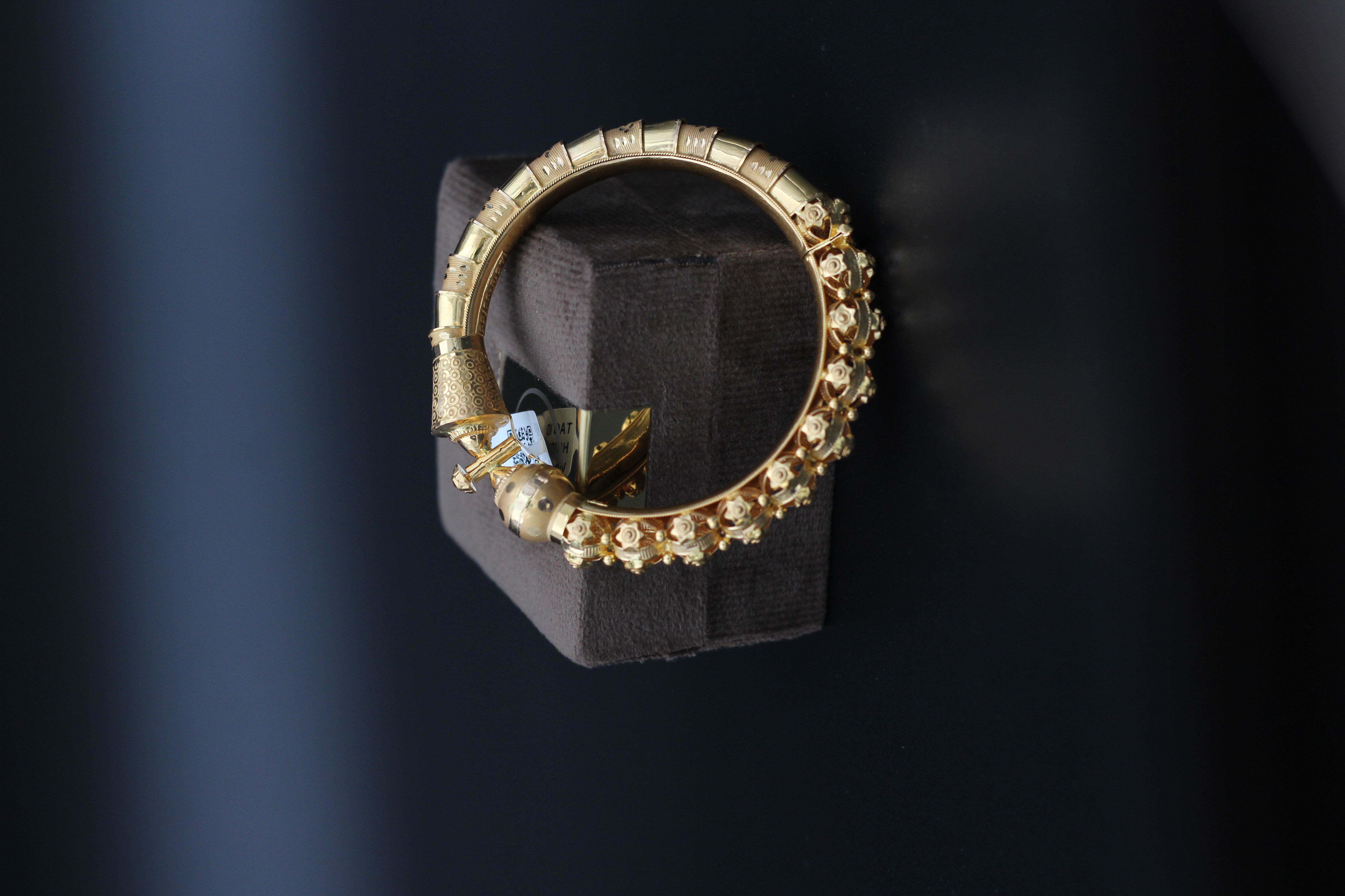 BALA (DESIGN BANGLE)