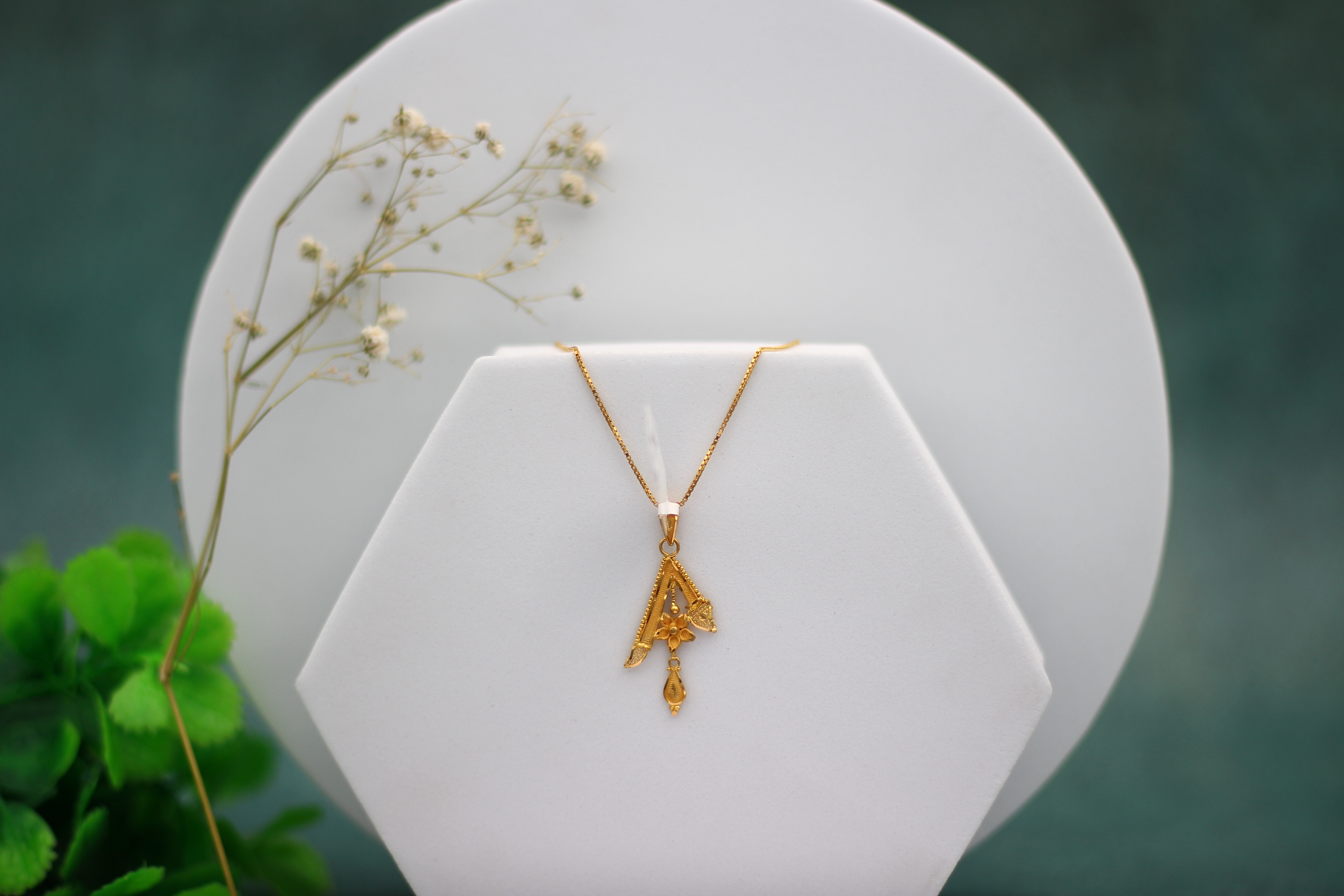 LOCKET (GOLD LOCKET)