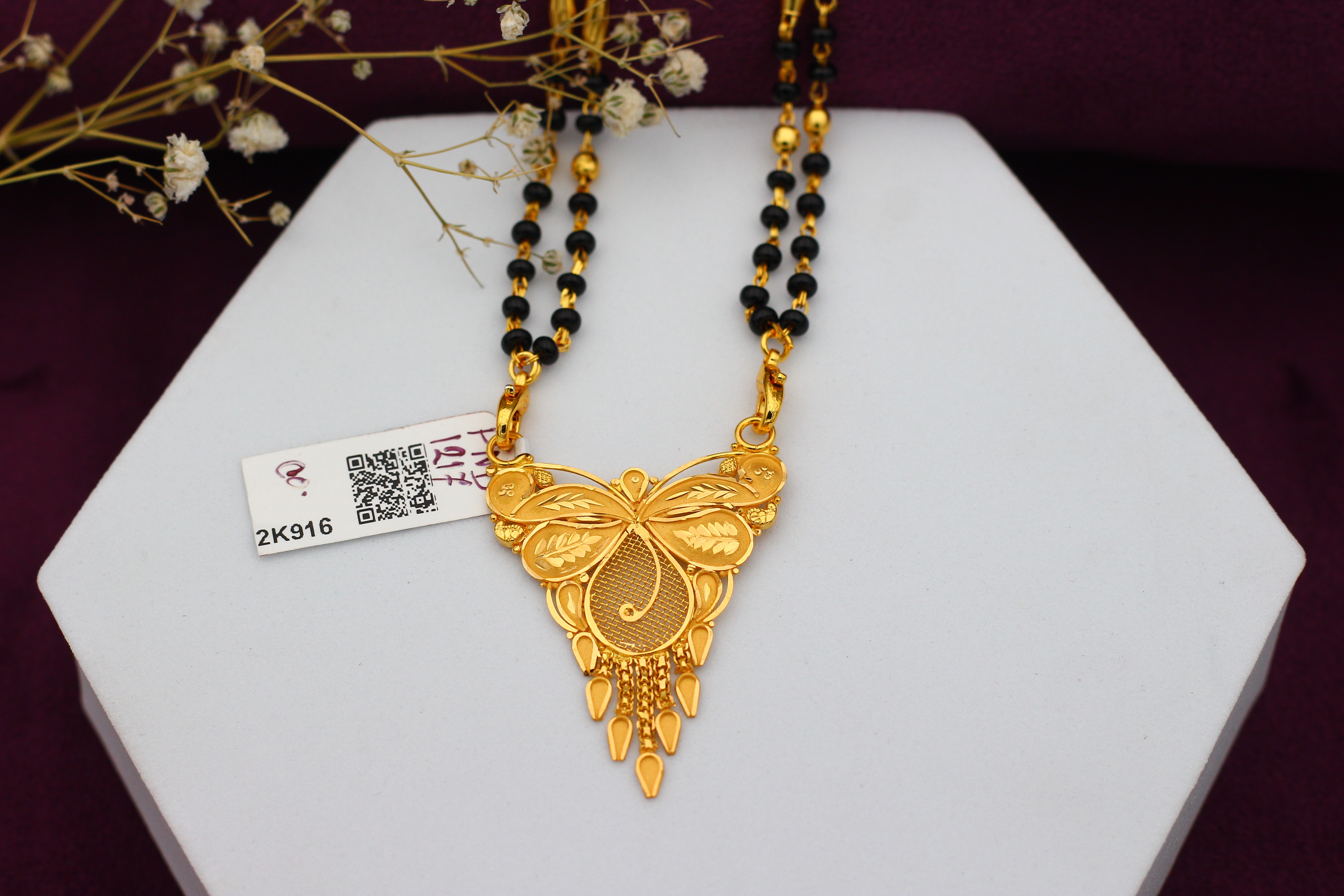 PENDANT (GOLD PENDANT)