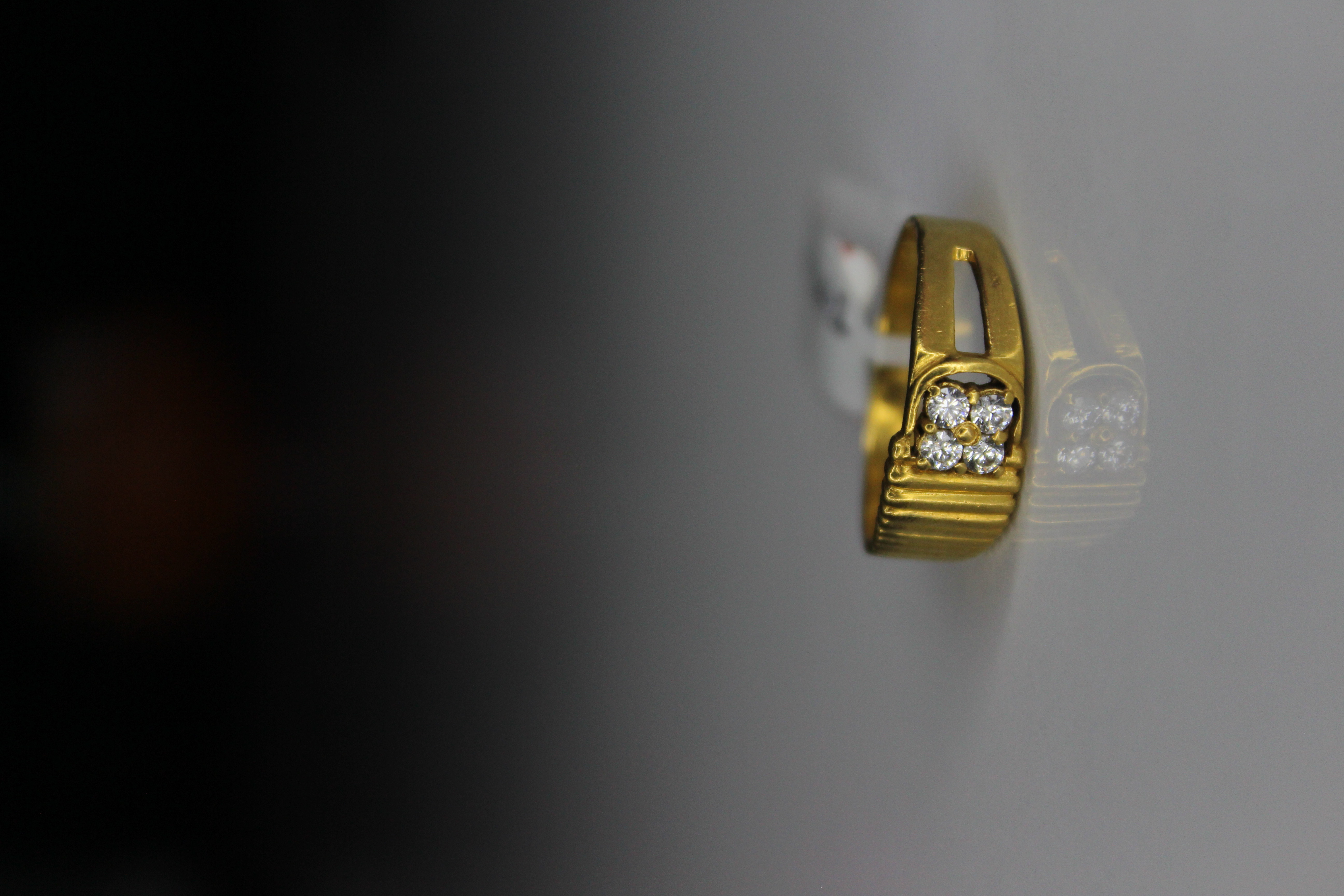 GENTS DESIGN GOLD RING 
