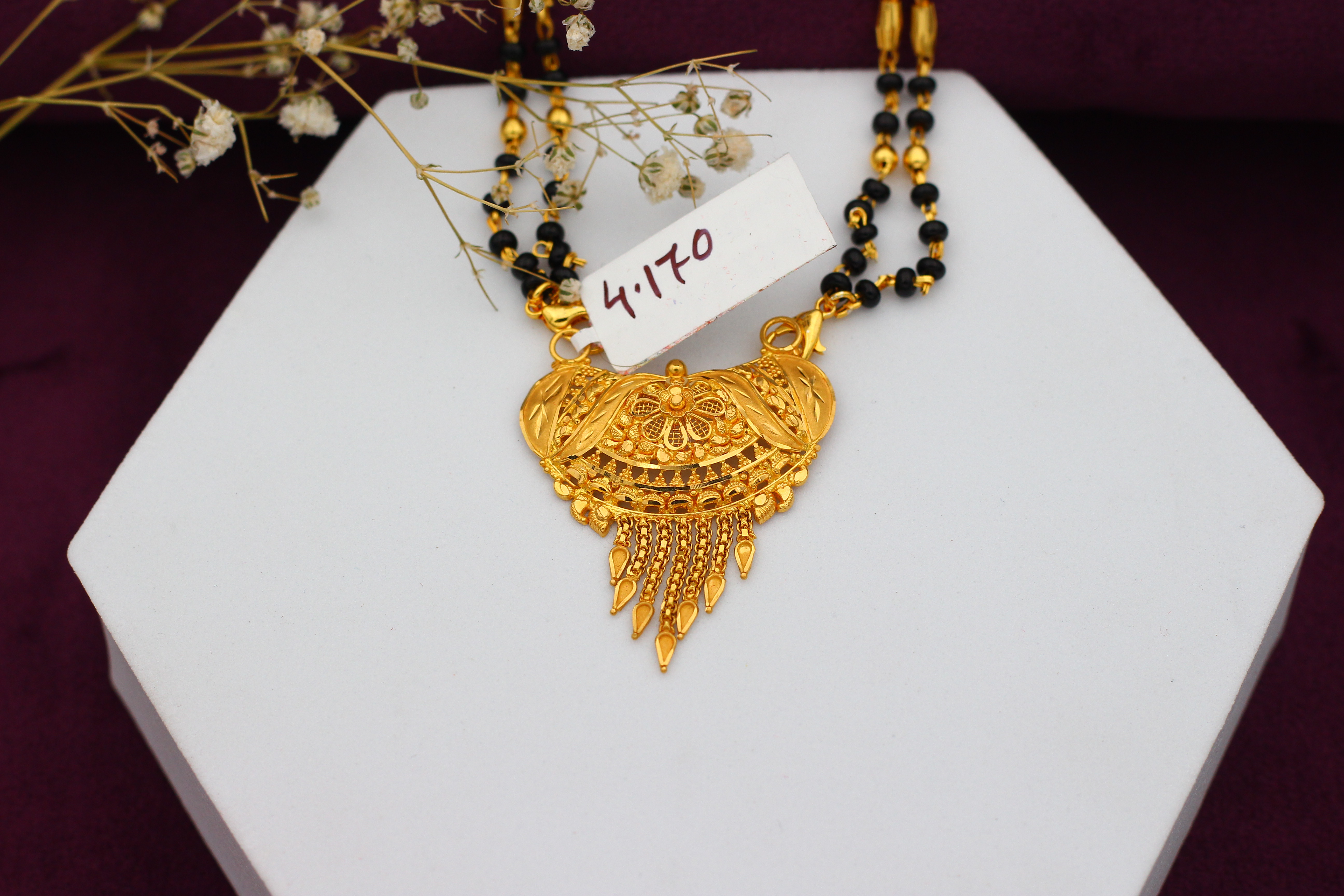 PENDANT (GOLD PENDANT)