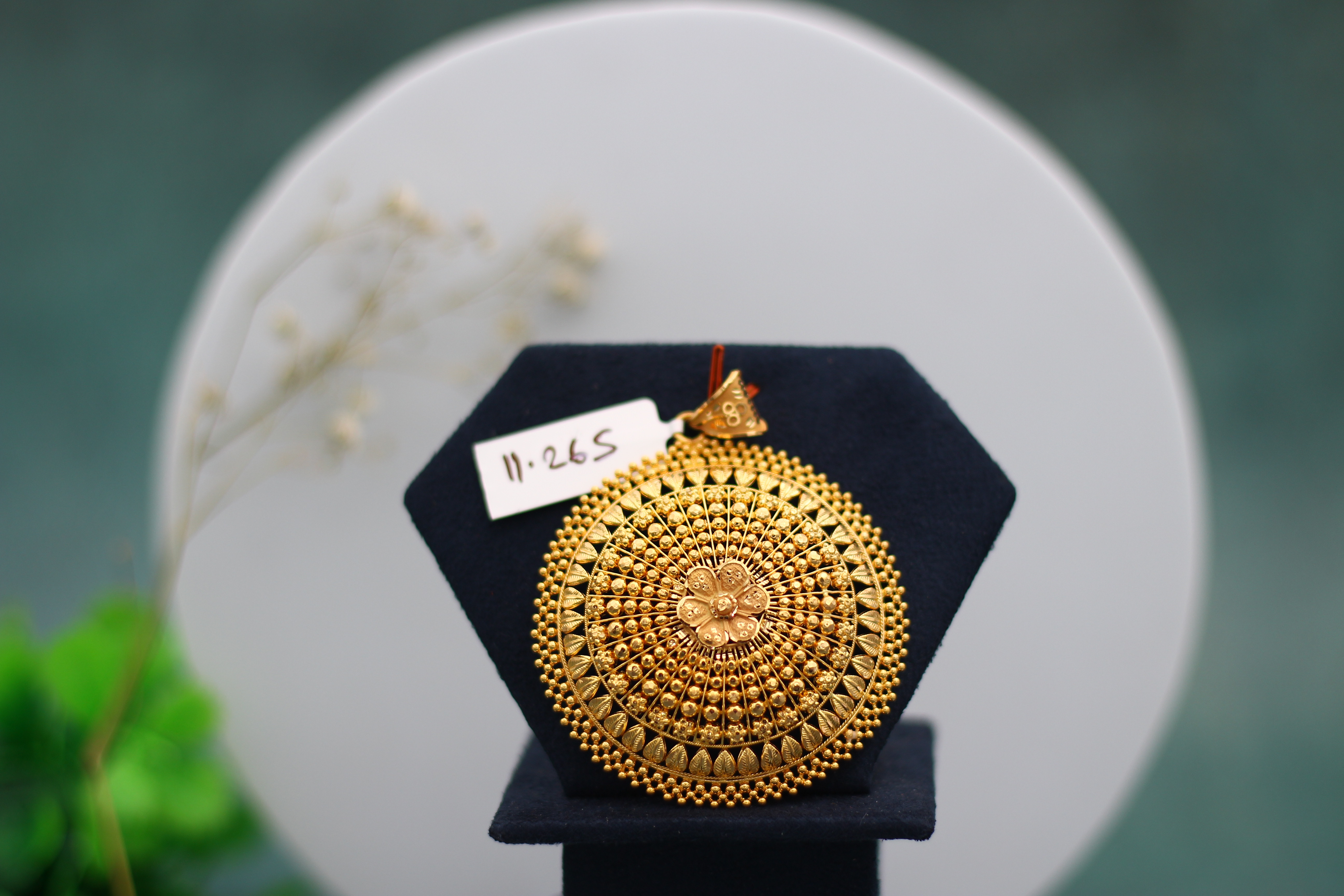 LOCKET (GOLD LOCKET)