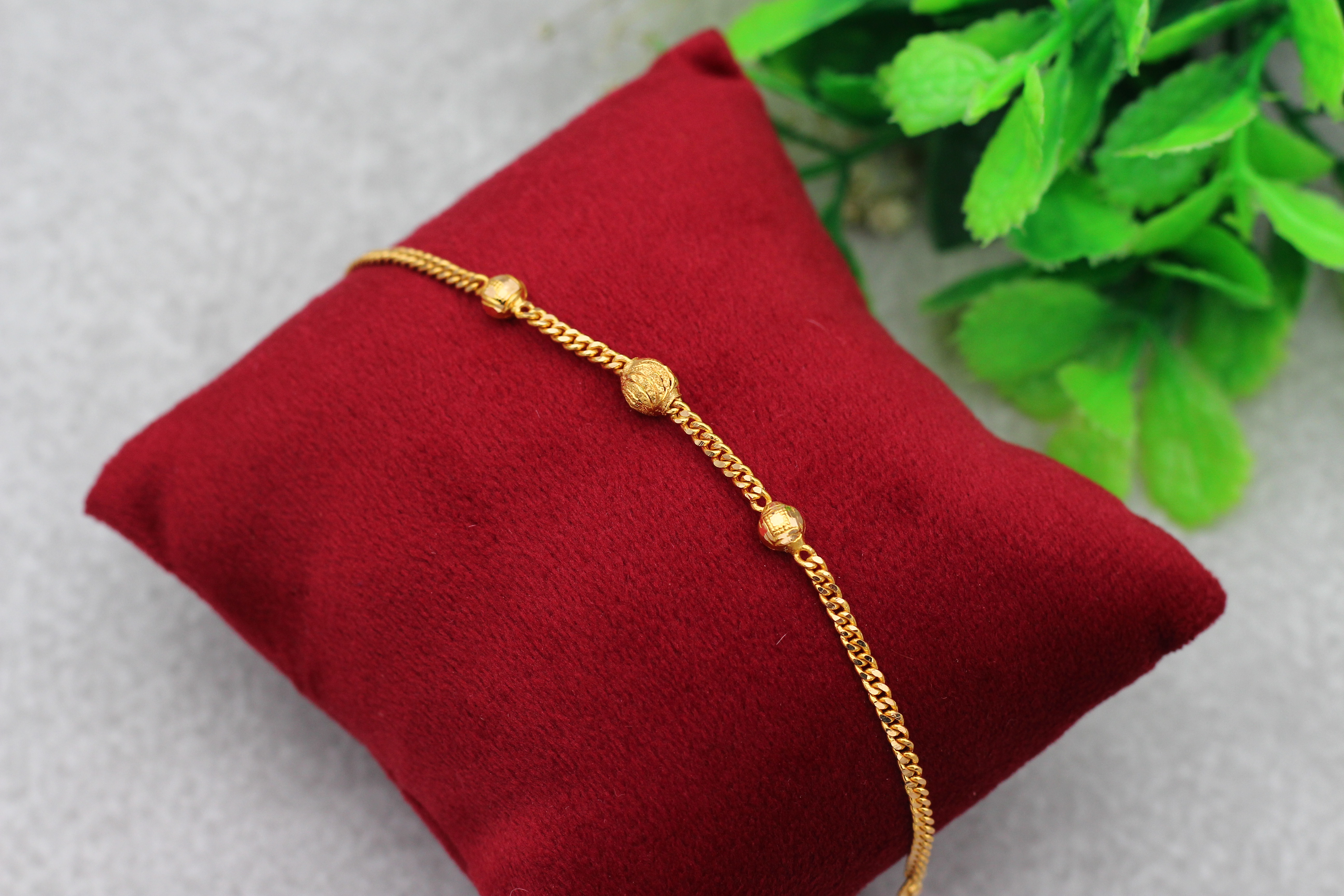 BRACELET (GOLD BRACELET)