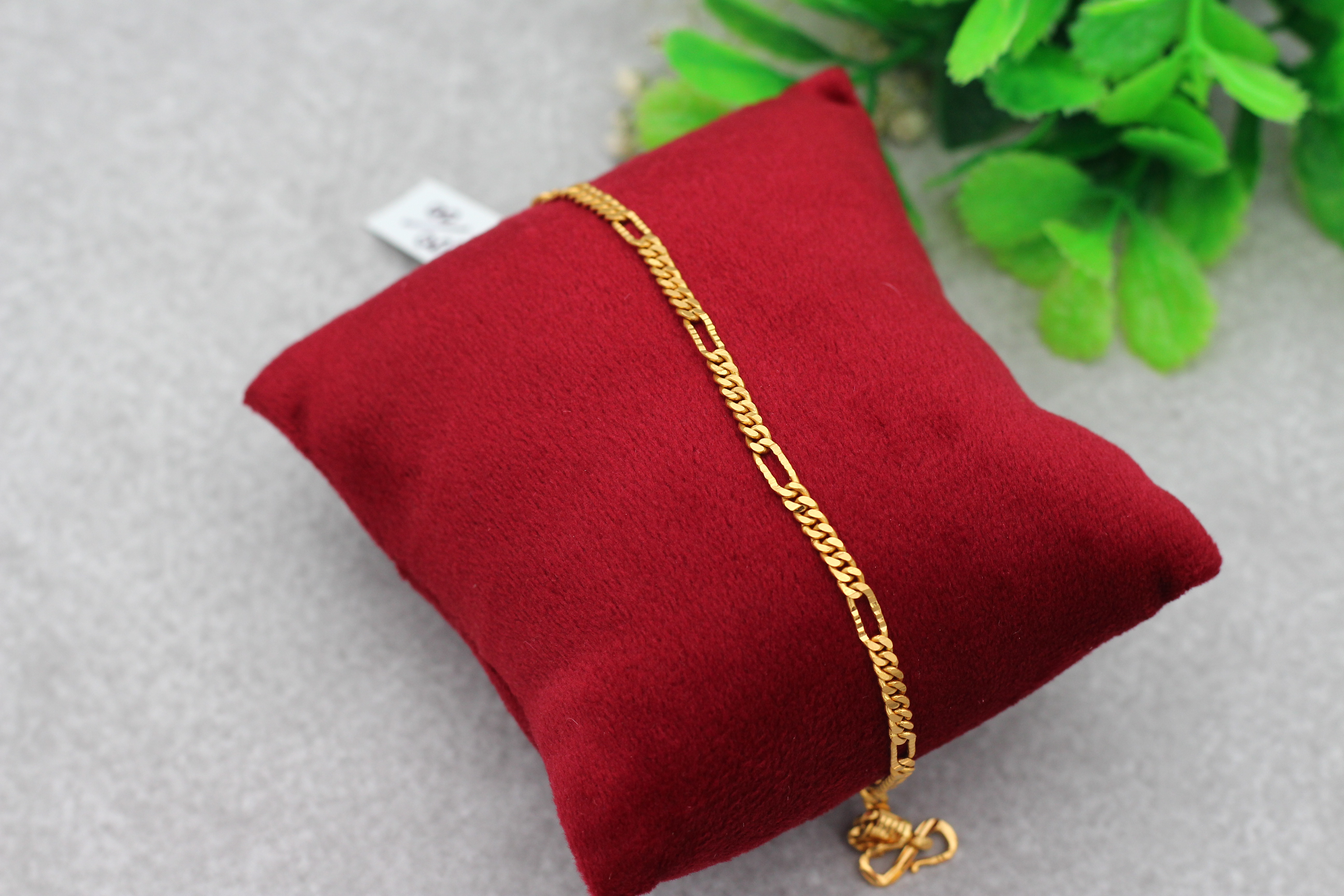 BRACELET (GOLD BRACELET)