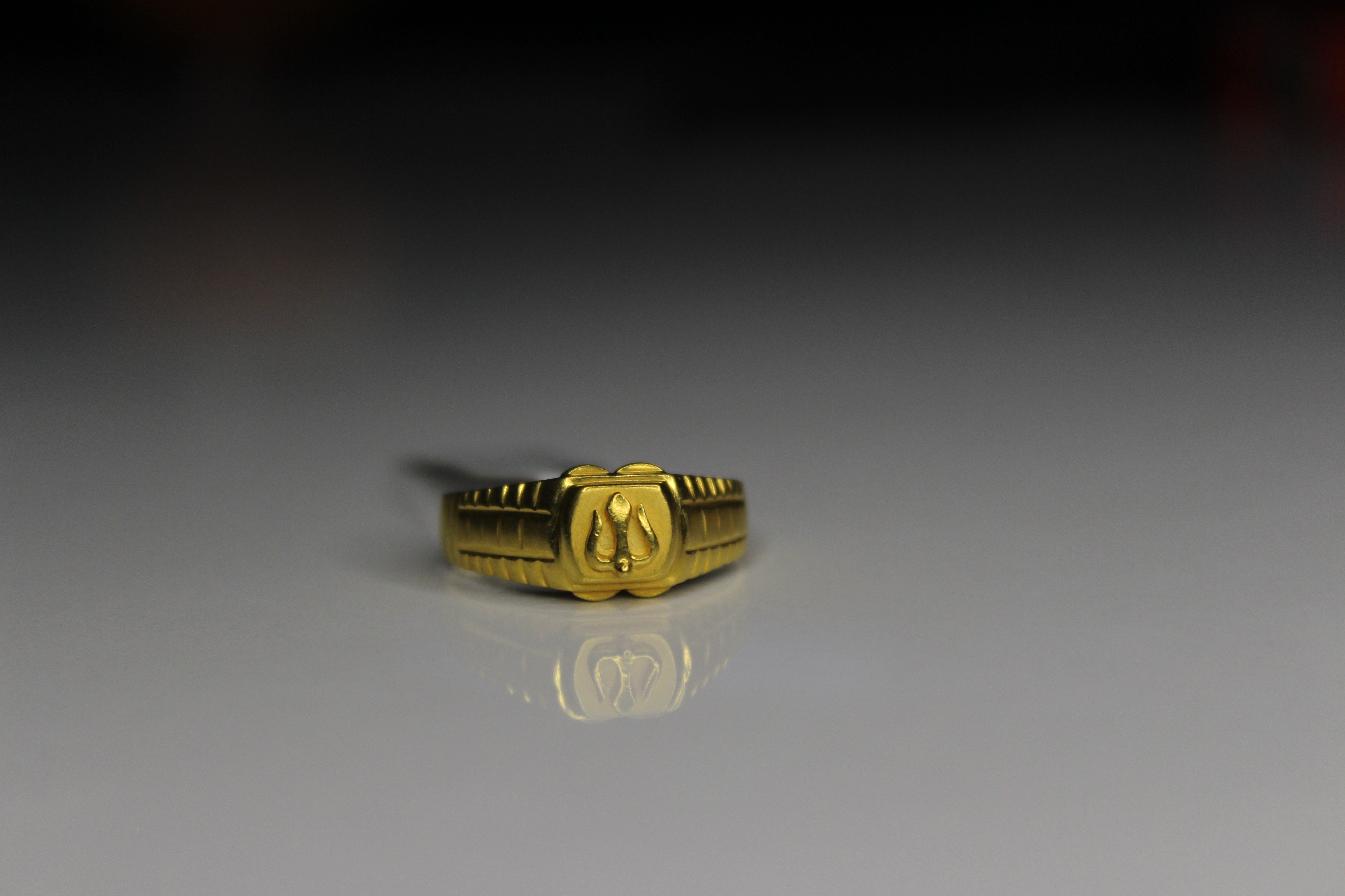 GENTS DESIGN GOLD RING 